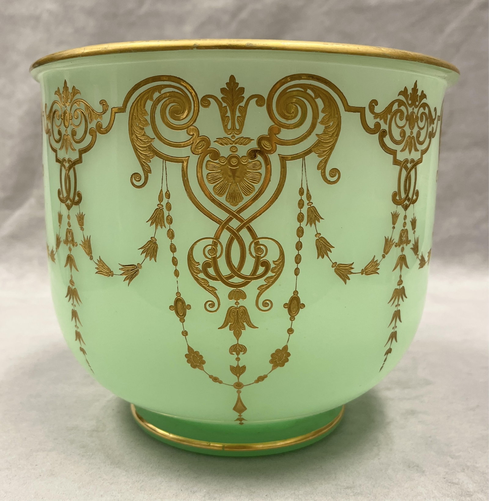 FRENCH GREEN OPALINE GLASS VASE CACHE POT WITH GILT GARLANDS 19th century - H: 7 1/2 inches.. (1 of 5)