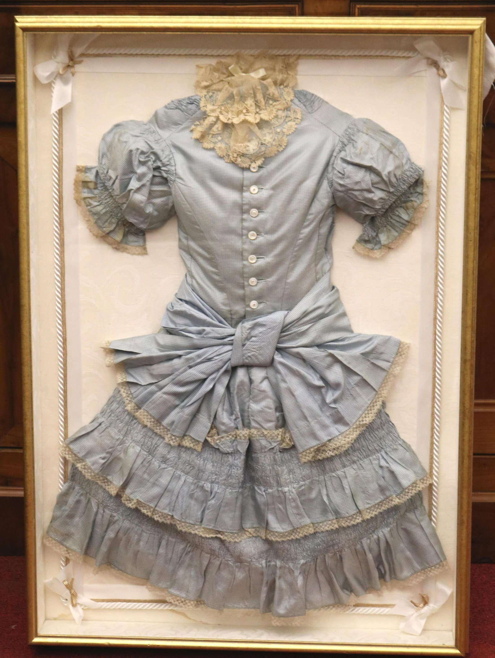 VICTORIAN CHILD'S SILK DRESS WITH LACE TRIM late 19th century - 33 x 23 inches. (1 of 12)