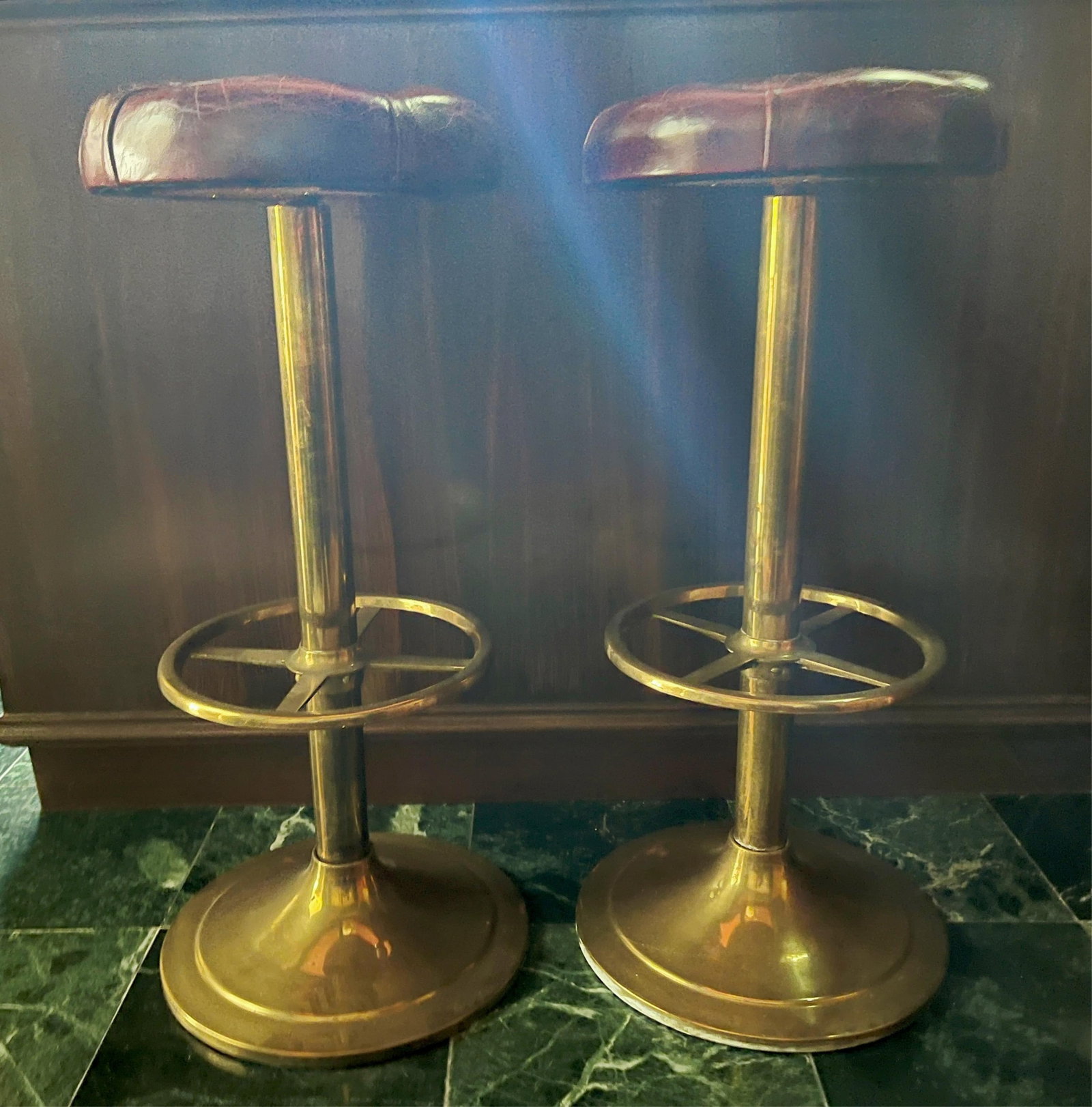 PAIR TUFTED BROWN LEATHER-TOP BRASS BAR STOOLS - H: 31 IN; Top, D: 14 IN. (1 of 3)