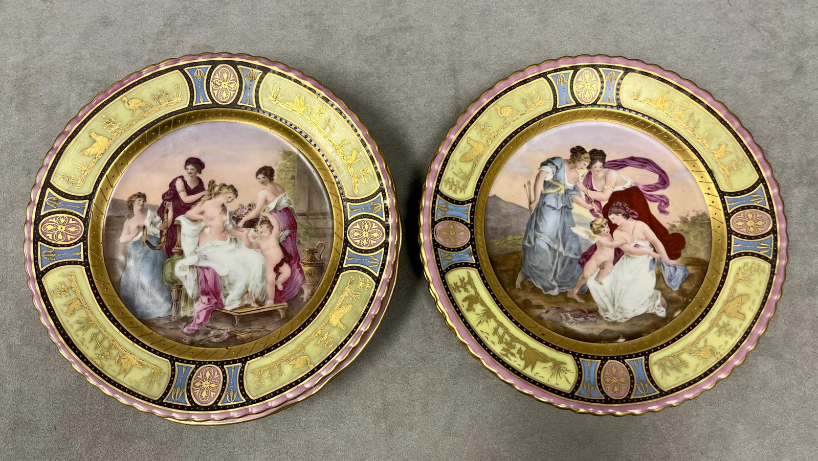 SET SIX ROYAL VIENNA PORCELAIN CABINET PLATES WITH SCENES OF MYTHOLOGICAL FIGURES 19th century - D: (1 of 13)