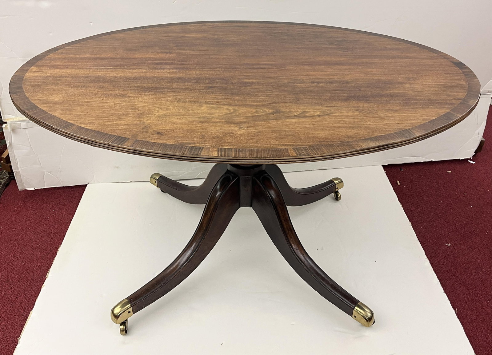 GEORGE III STYLE OVAL-TOP PEDESTAL-BASE BREKAFAST TABLE 19th century - H: 28 IN; W: 51 IN; D: 36 IN. (1 of 5)