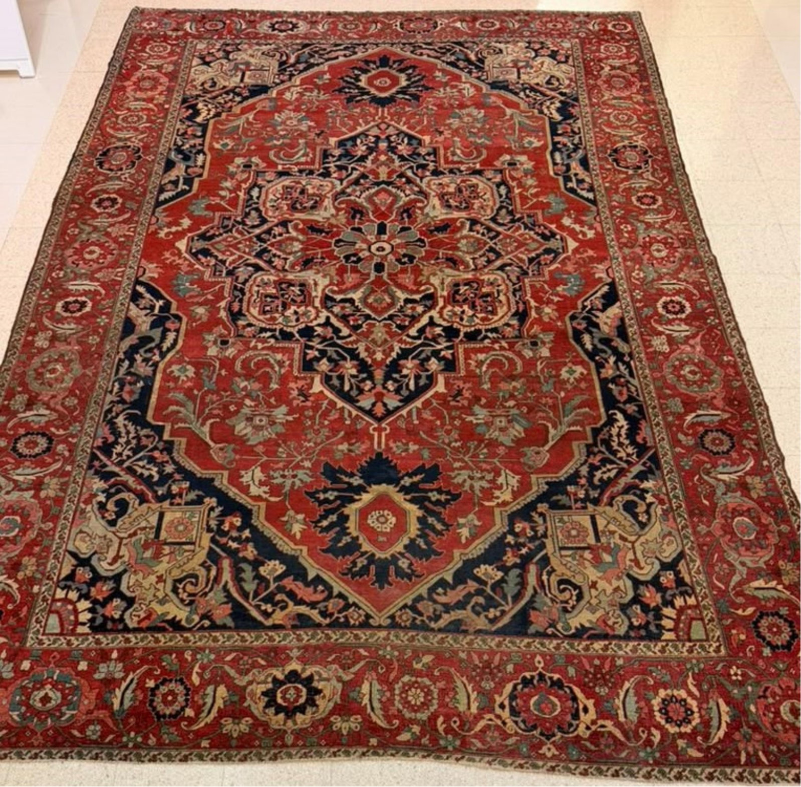 SERAPI (HERIZ) RUG - App. 9 ft. 5 in. x 13 ft. 5 in.. - 4