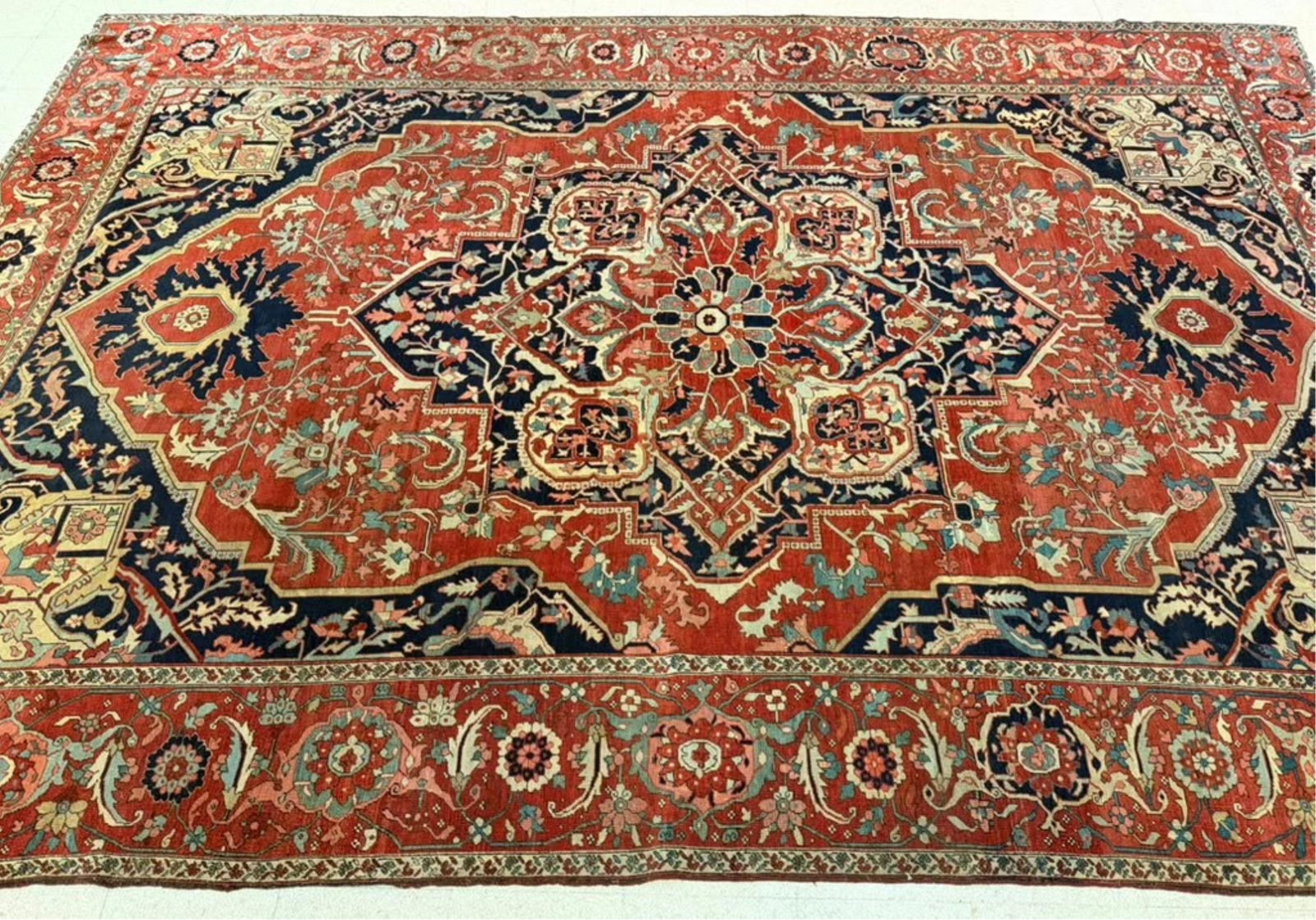 SERAPI (HERIZ) RUG - App. 9 ft. 5 in. x 13 ft. 5 in.. - 8