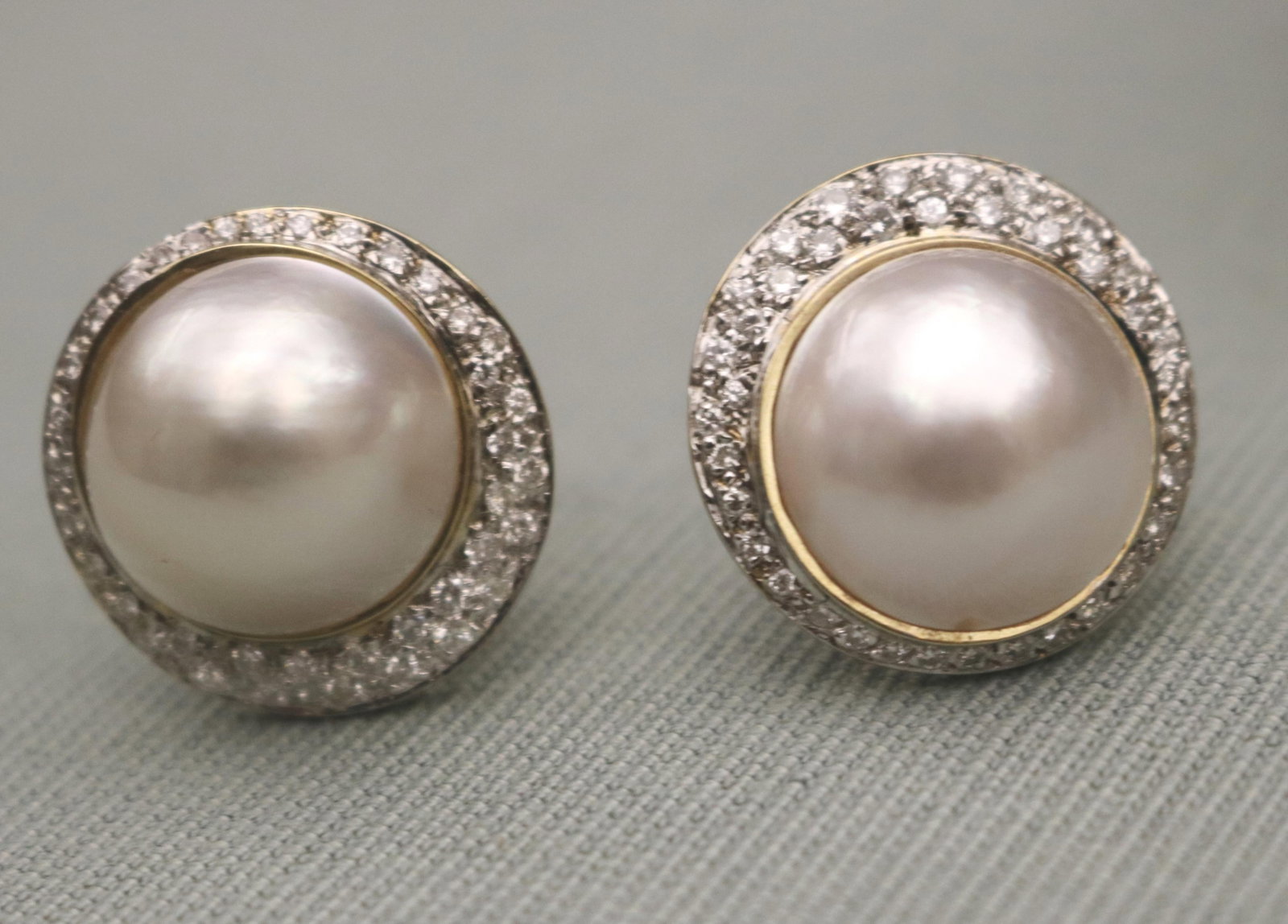 PAIR 14K YELLOW GOLD, DIAMOND AND MABE PEARL CIRCULAR EARRINGS Each earring has slightly off-set, (1 of 9)