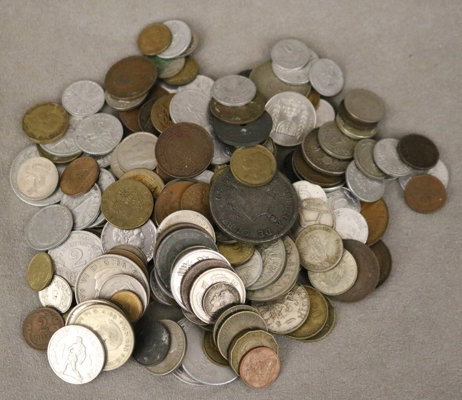 346 ASSORTED FOREIGN COINS 19th and 20th century Mostly British, Canadian, French and other: 346 ASSORTED FOREIGN COINS 19th and 20th century Mostly British, Canadian, French and other European. Some silver, including Canadian 1991 commemorative proof dollar for 175th anniversary of Steamer F