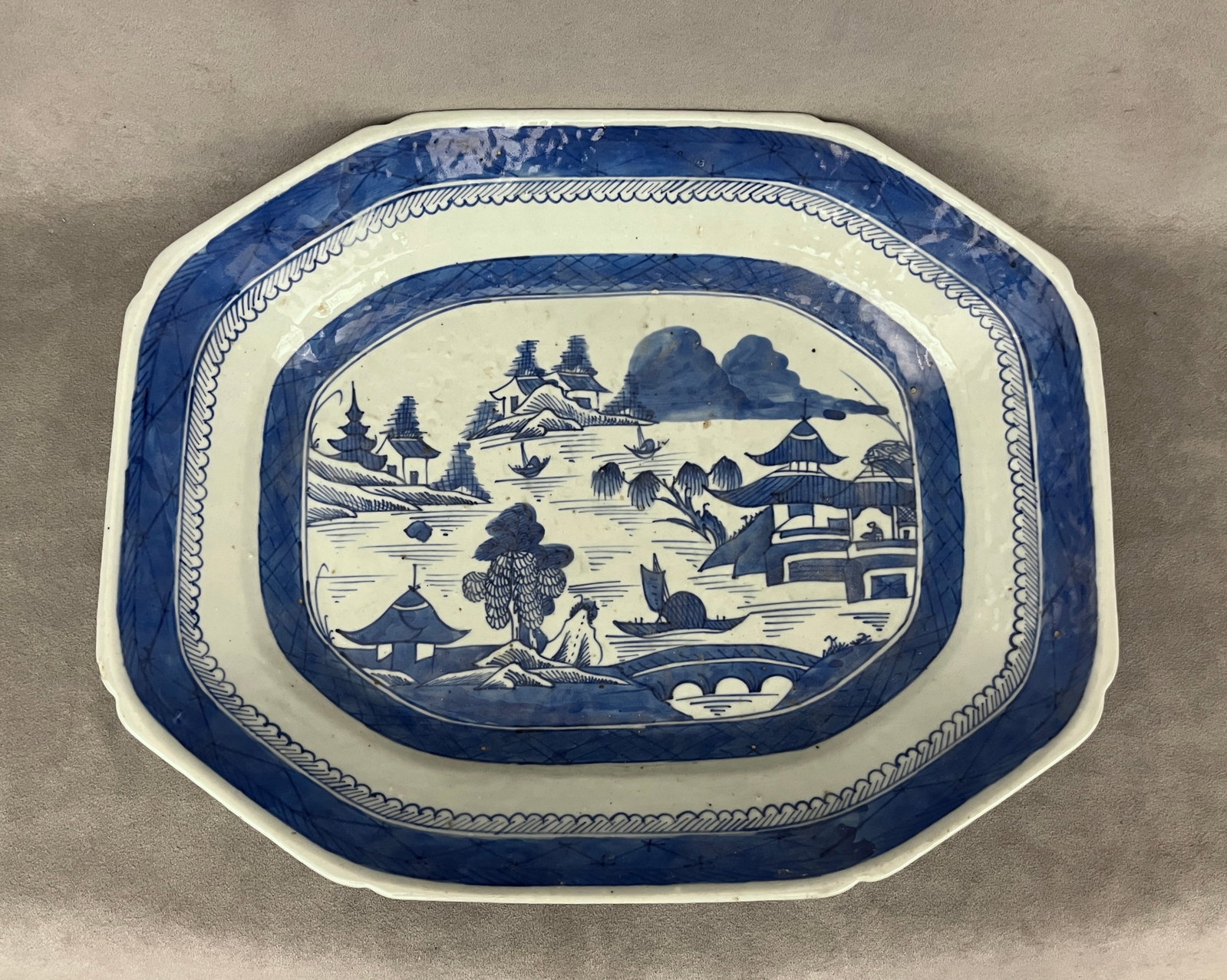 CHINESE PORCELAIN CANTON RECTANGULAR PLATTER WITH CANTED CORNERS - 15 3/8 in. x 12 5/8 in.. (1 of 4)