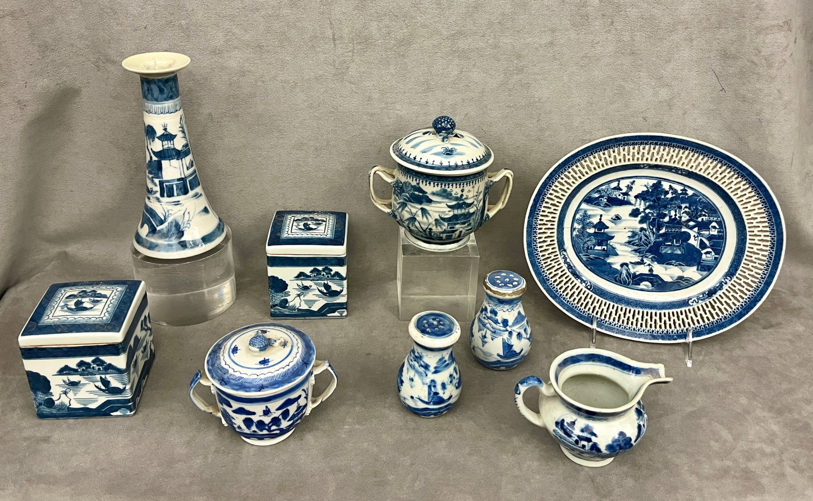 NINE PIECES CHINESE CANTON PORCELAIN TABLEWARE - . (1 of 20)