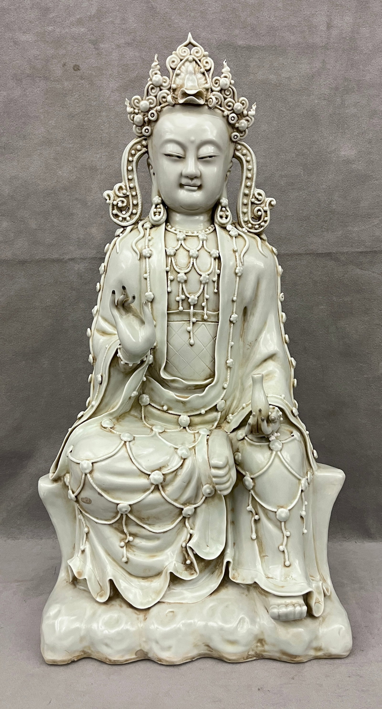 CHINESE CELADON GLAZED PORCELAIN FIGURE OF SEATED GUANYIN - H: 22 1/2 in.. (1 of 8)