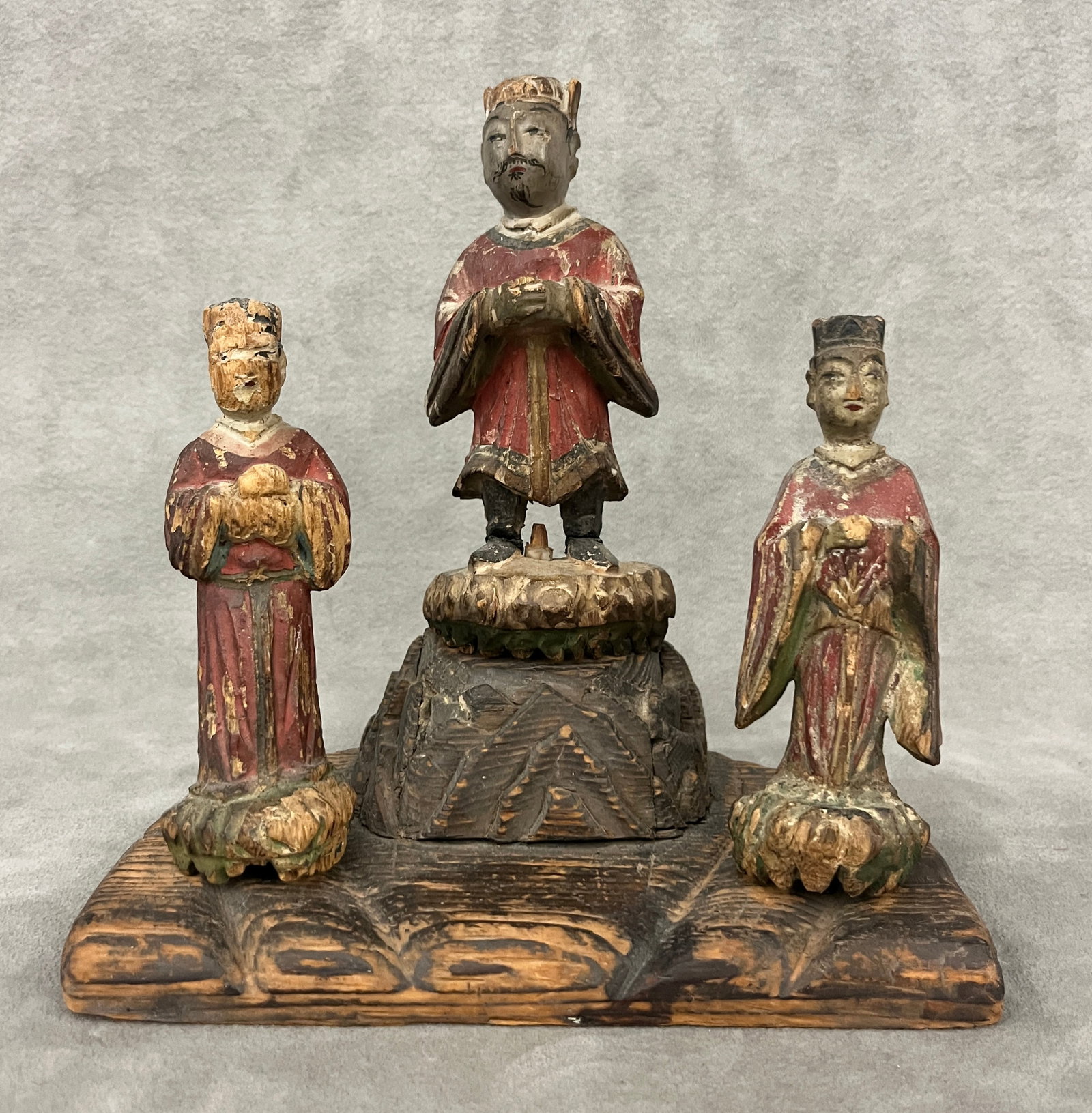 CHINESE CARVED AND POLYCHROME PAINTED WOODEN THREE-FIGURE GROUP - H: 7 1/2 in.. (1 of 8)