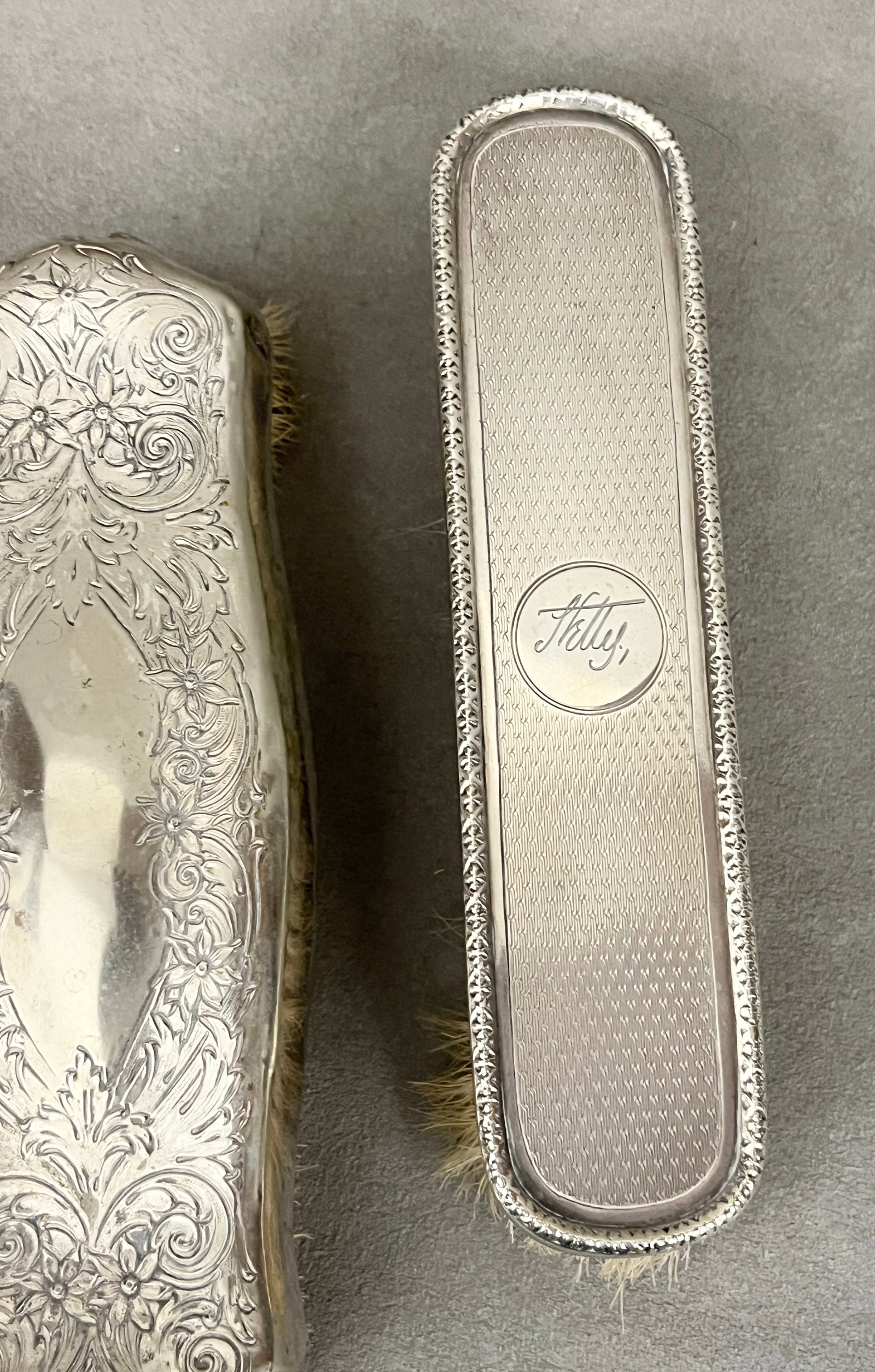 SIX ASSORTED SILVER AND SILVER-PLATED VANITY ITEMS - . - 4
