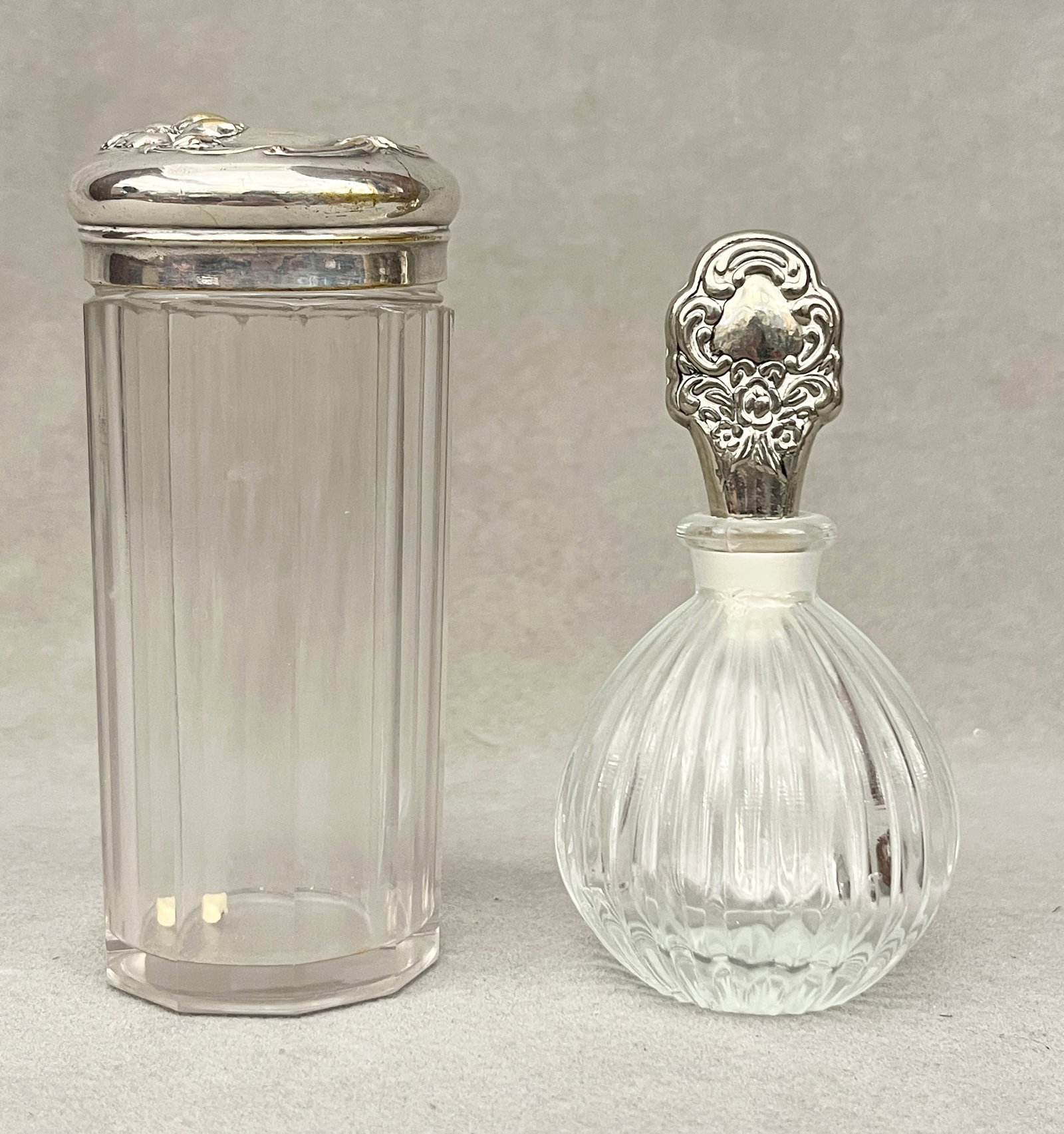 SIX ASSORTED SILVER AND SILVER-PLATED VANITY ITEMS - . - 9