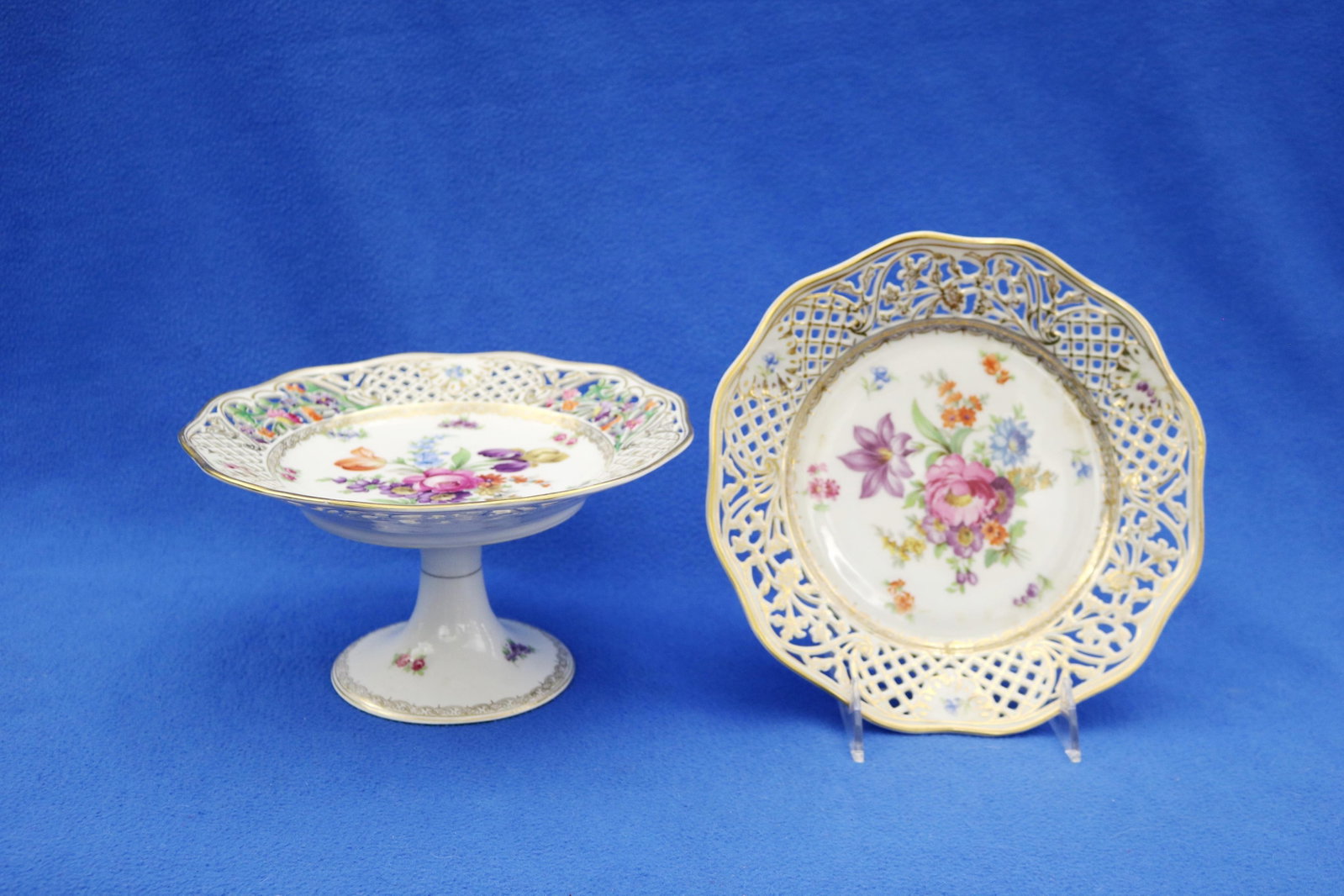 SET 12 SCHUMANN DRESDEN FLORAL DECORATED PORCELAIN LUNCHEON PLATES AND COMPOTE - Plates, D: 9 1/4 (1 of 10)