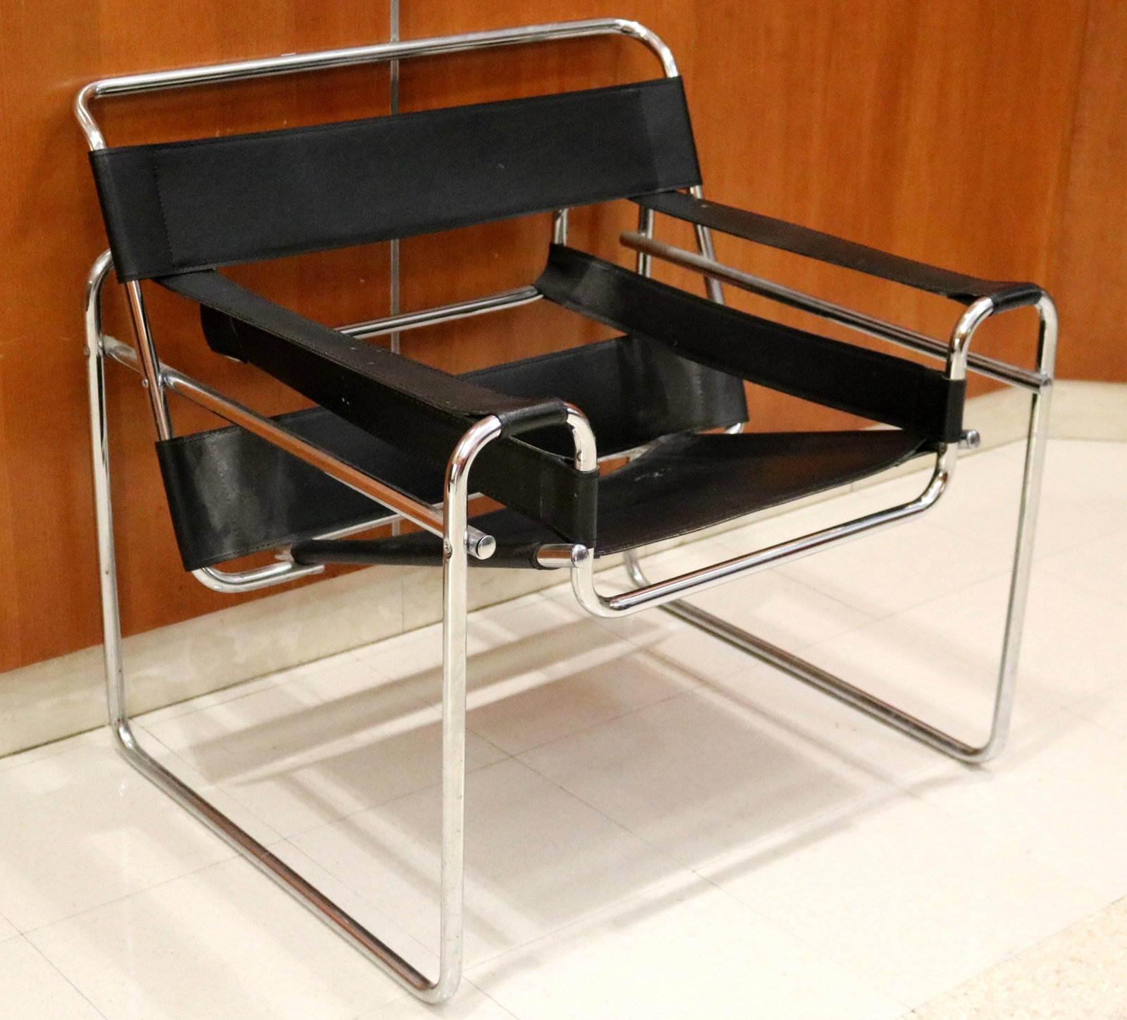 WASSILY STYLE MODERN CHROME AND BLACK LEATHER ARMCHAIR - . (1 of 7)