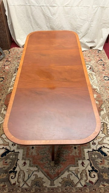GEORGE III STYLE MAHOGANY DOUBLE-PEDESTAL DINING TABLE WITH TWO EXTRA LEAVES - H: 29 1/2 in. L: 116 (1 of 9)