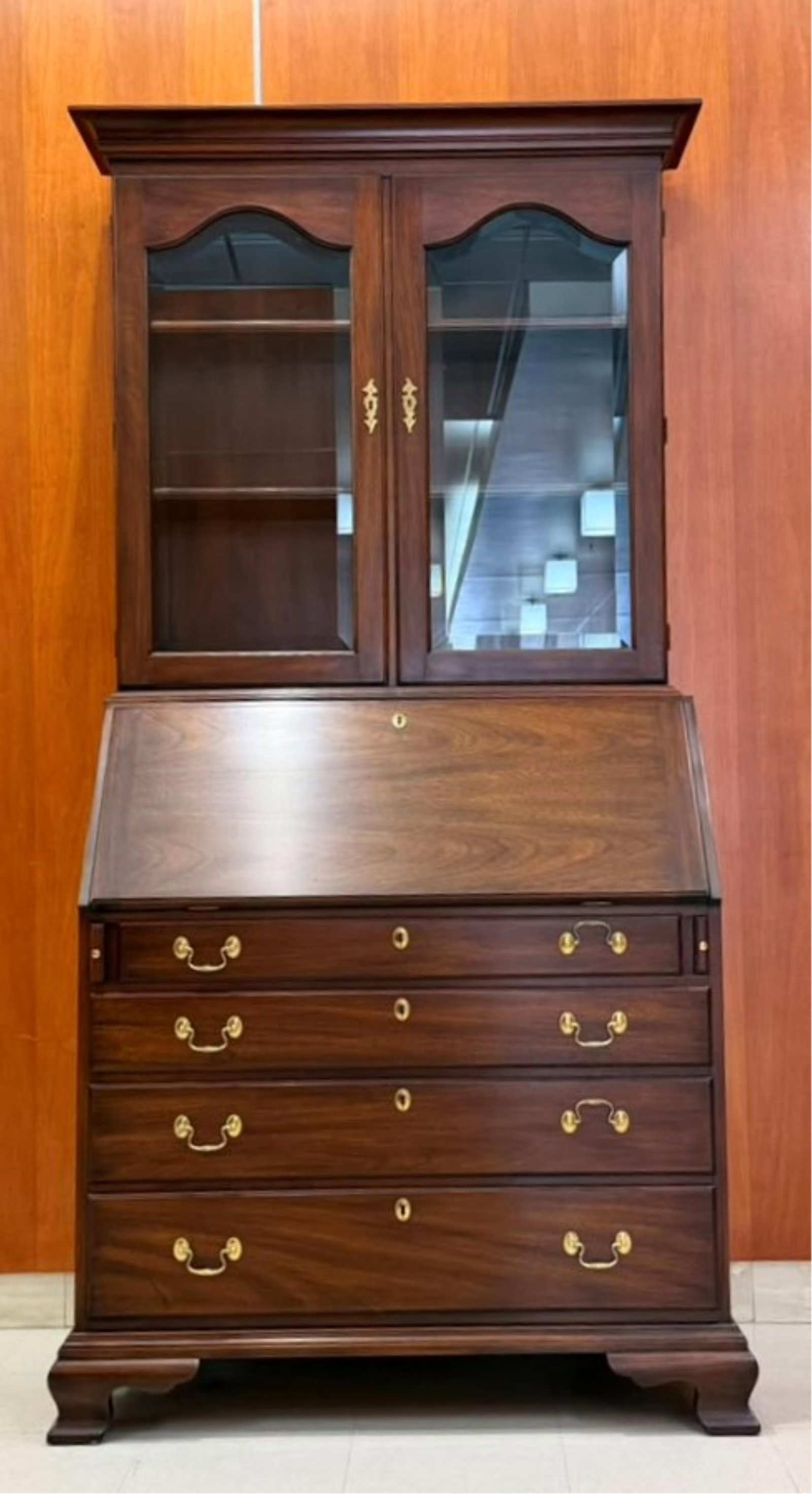 HENKEL-HARRIS CO. CHIPPENDALE/FEDERAL STYLE MAHOGANY BOOKCASE DESK In two parts. - H: 81 in. W: 41 (1 of 10)