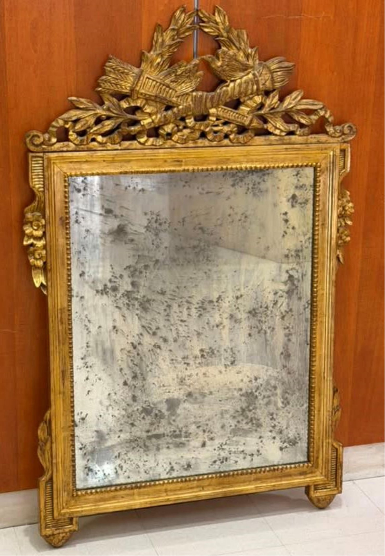 LOUIS XVI-STYLE NEOCLASSICAL CARVED AND GILTWOOD WALL MIRROR - H: 49 1/4 in. W: 31 1/2 in.. (1 of 10)