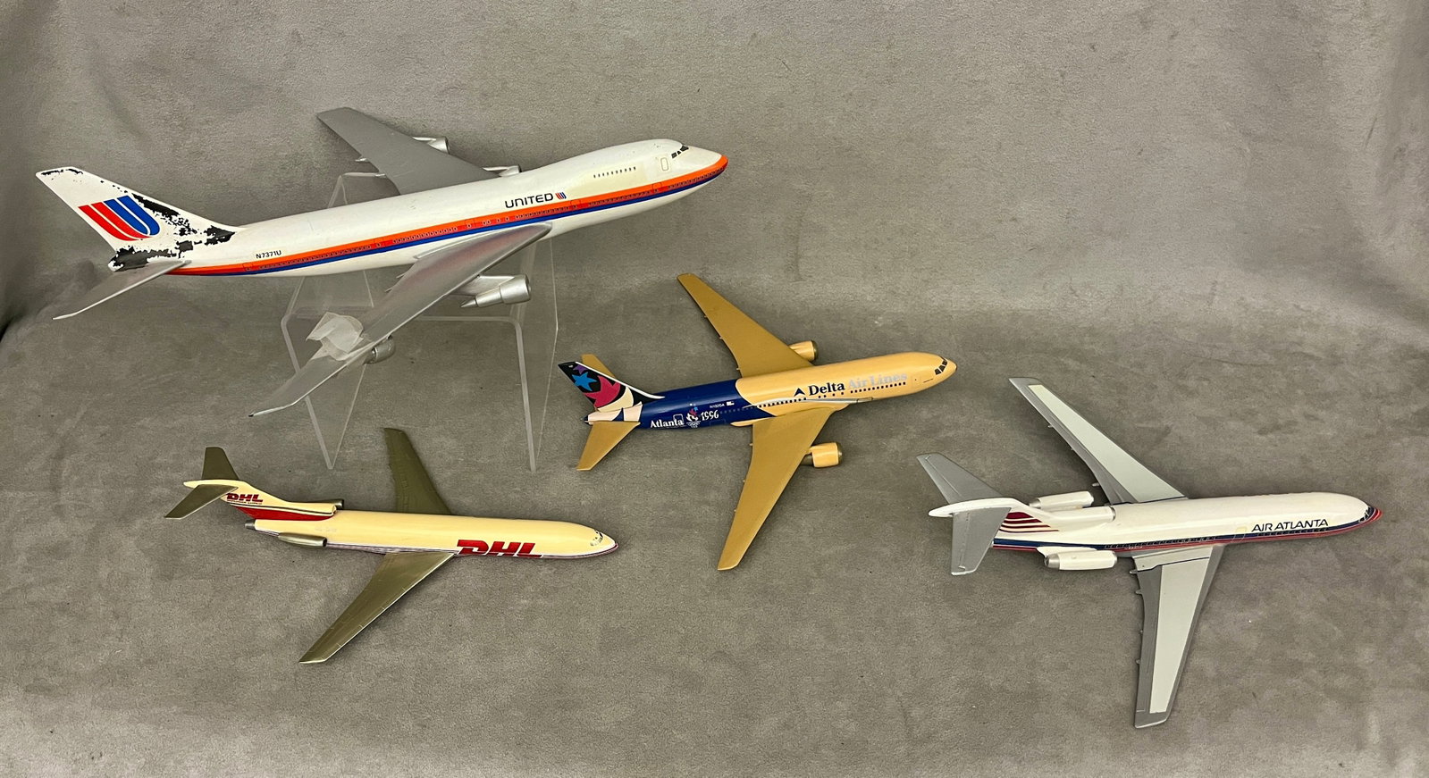 FOUR BOEING AIRCRAFT MODELS, VARIOUS AIRLINES - . (1 of 5)