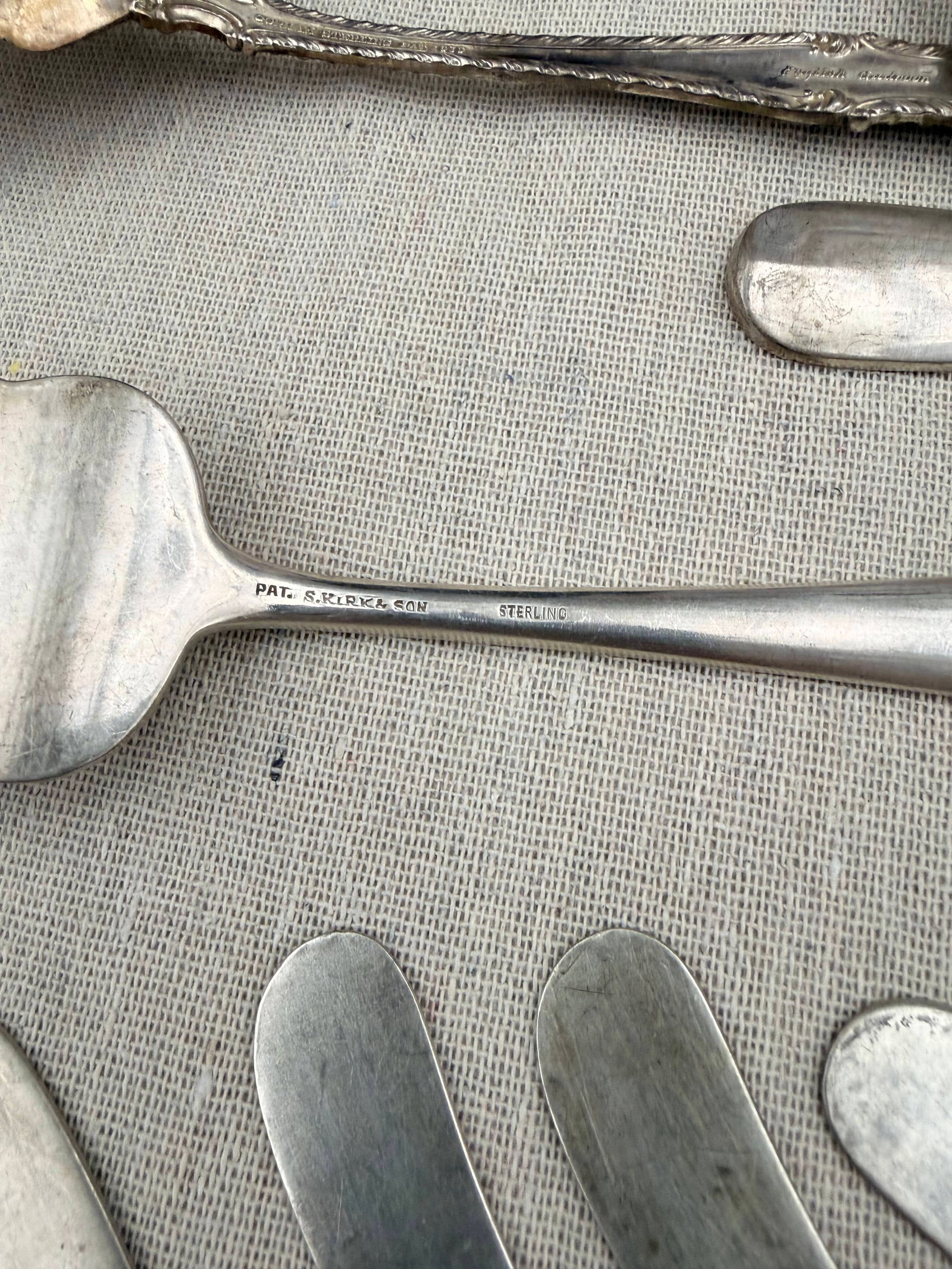 10 ASSORTED ITEMS STERLING SILVER FLATWARE - Wt. 16.2 troy oz.. - 14