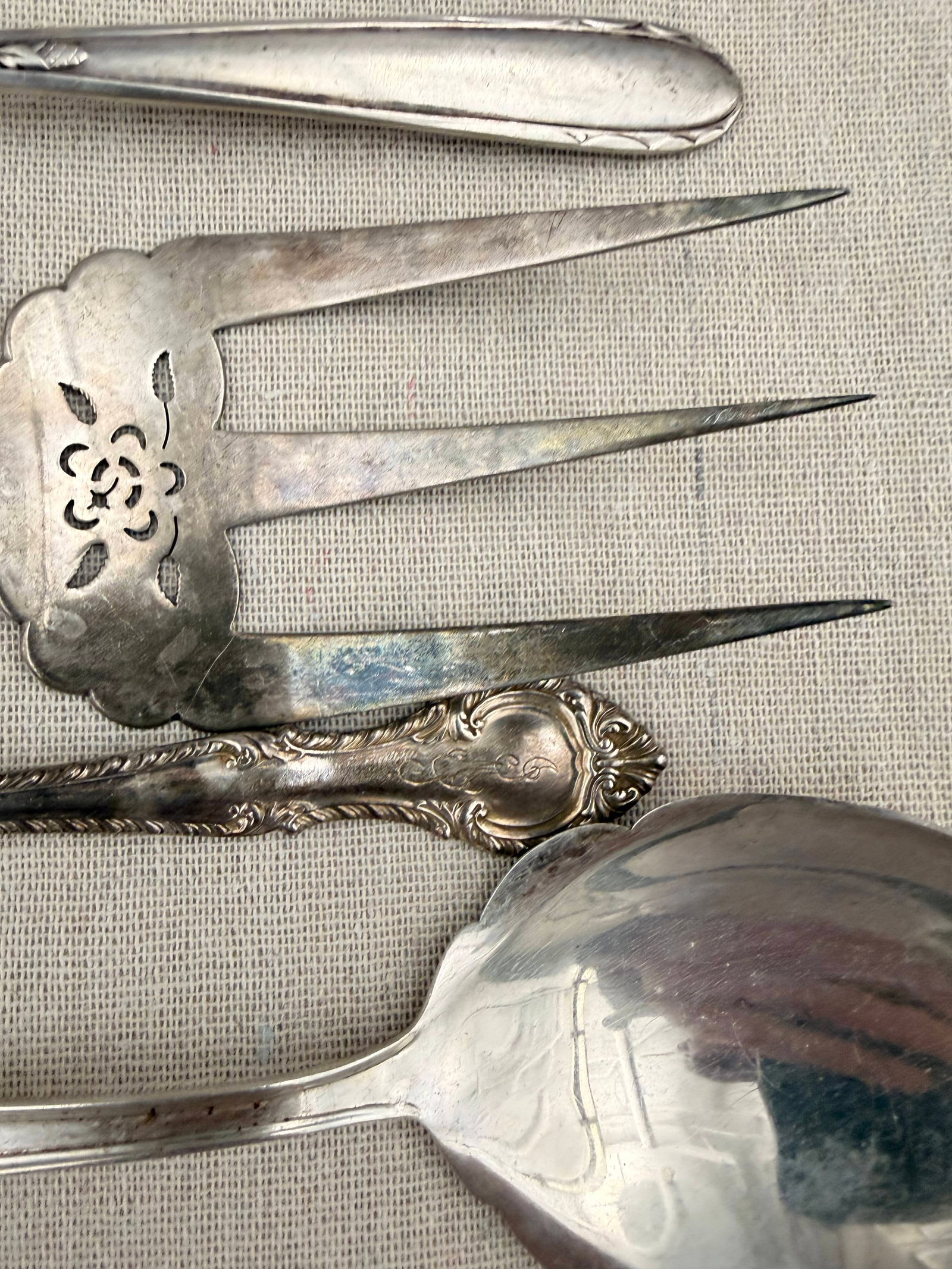 10 ASSORTED ITEMS STERLING SILVER FLATWARE - Wt. 16.2 troy oz.. - 4