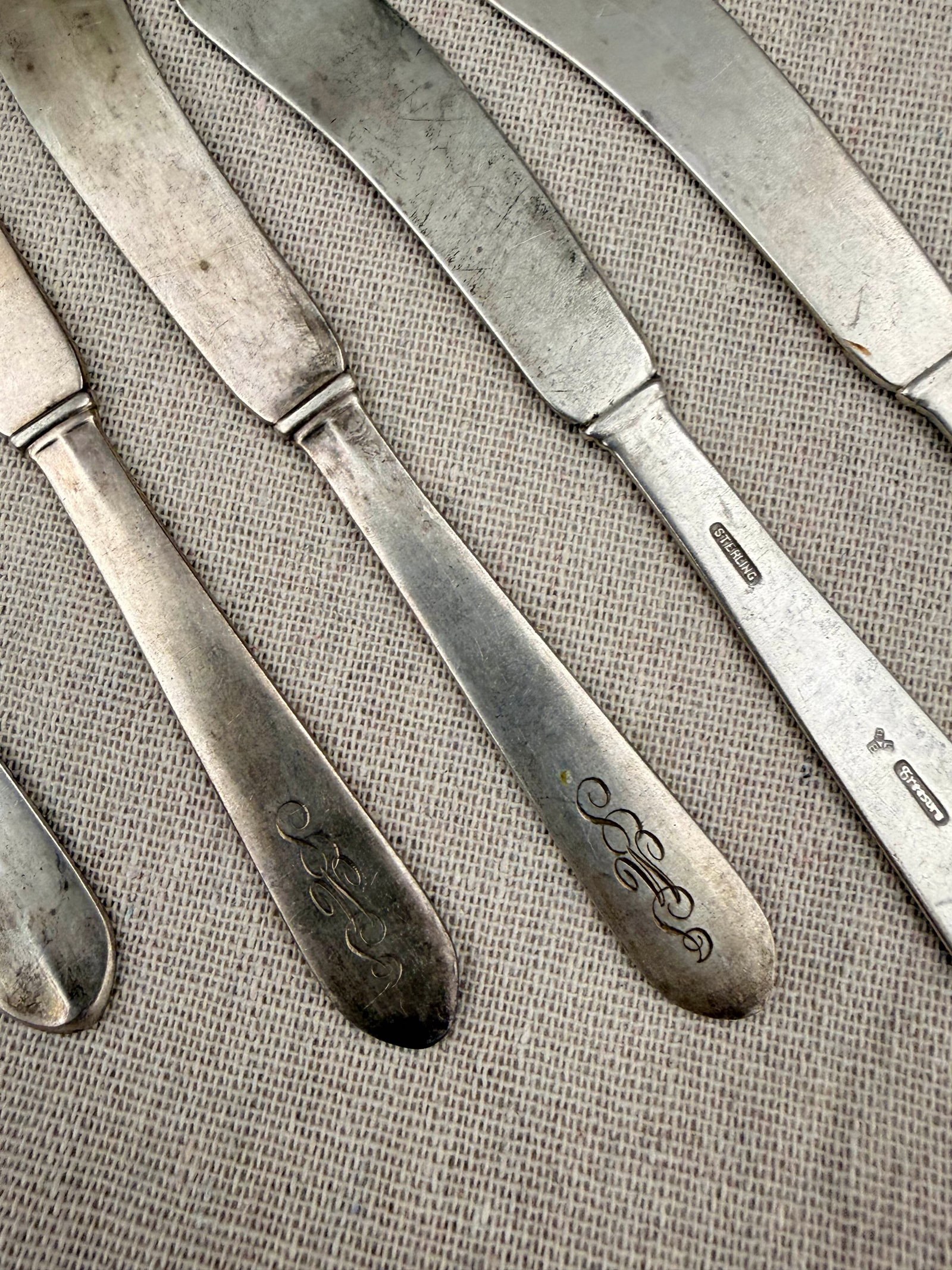 10 ASSORTED ITEMS STERLING SILVER FLATWARE - Wt. 16.2 troy oz.. - 9