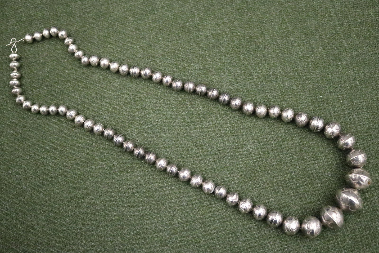 NATIVE AMERICAN SILVER GRADUATED BEAD NECKLACE - L:32 1/2 in. Wt. 4 oz. 10 dwt.. (1 of 10)