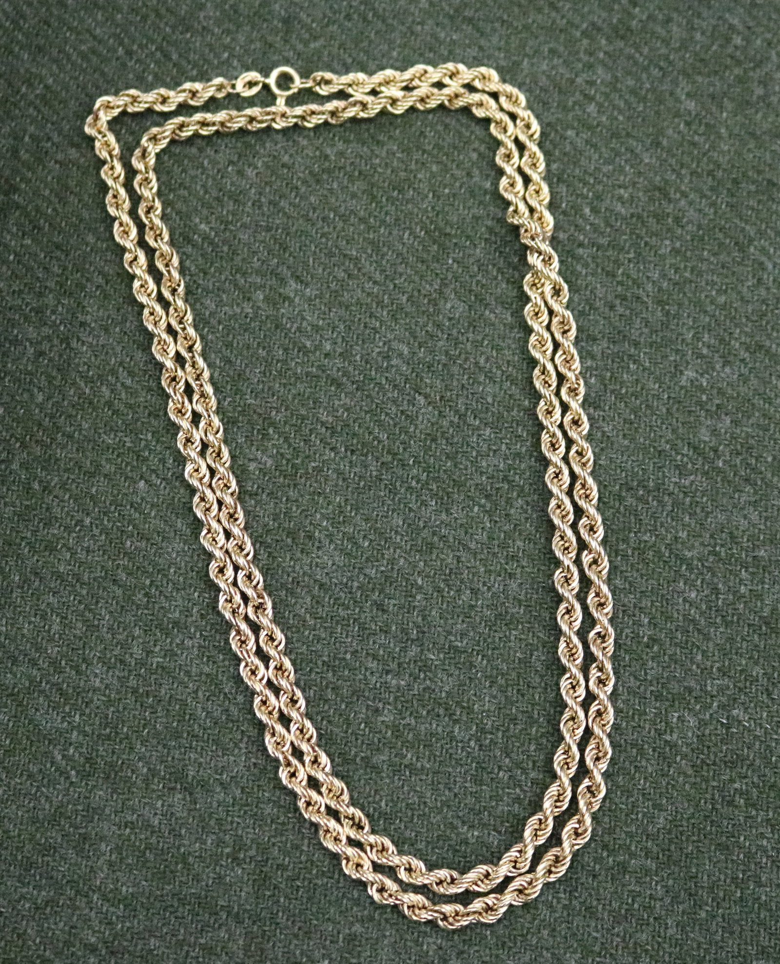 14K YELLOW GOLD FLEXIBLE ROPE CHAIN NECKLACE - L: 30". Wt: 10 dwt.. (1 of 8)