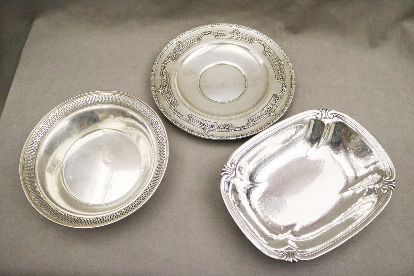 THREE ASSORTED STERLING SILVER SERVING BOWLS/DISHES - Wt. 29.6 troy oz.. (1 of 6)