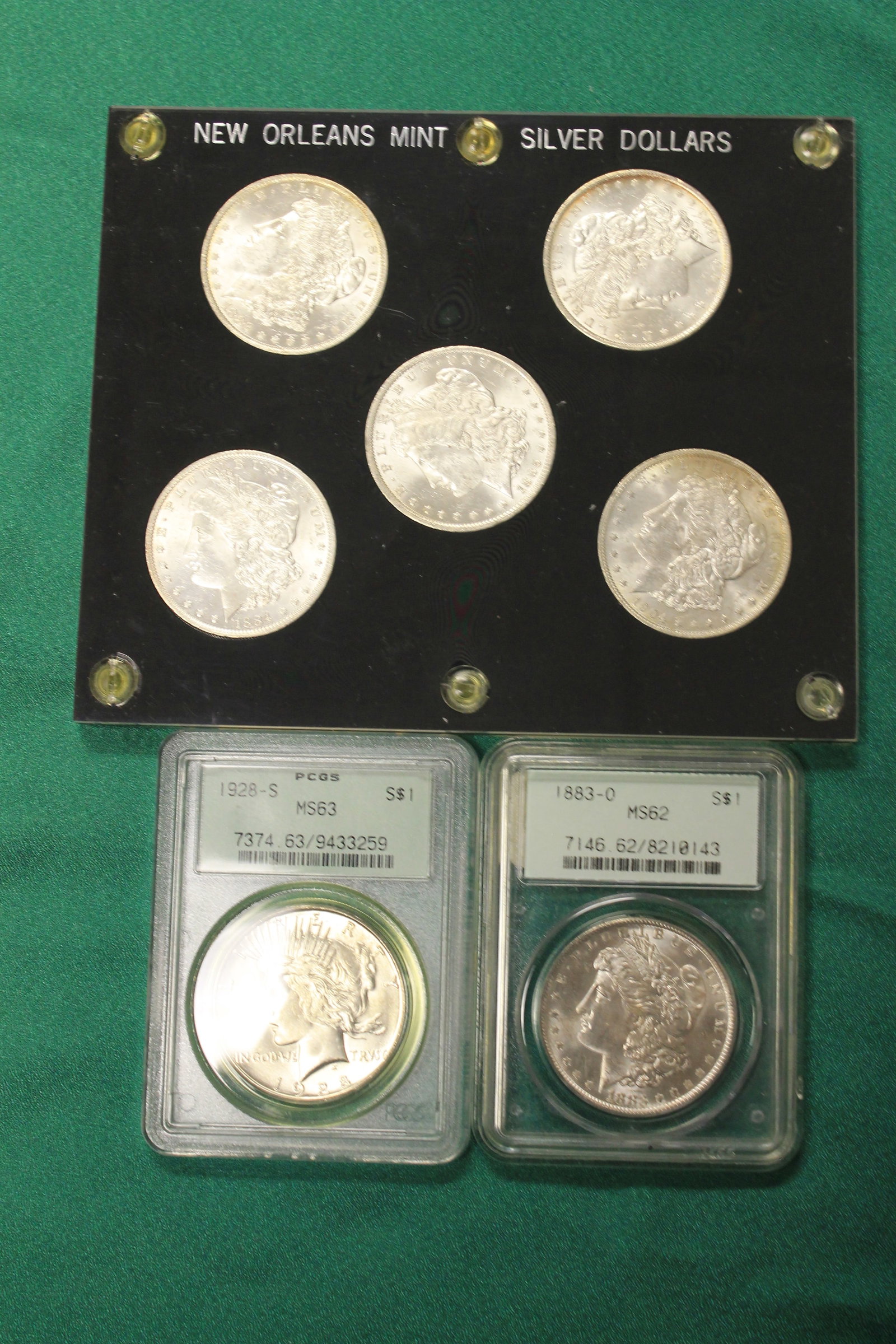 68 U.S MORGAN SILVER DOLLARS - . - 10