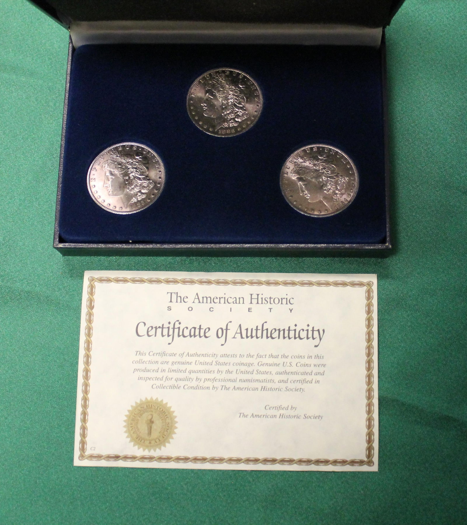 68 U.S MORGAN SILVER DOLLARS - . - 2