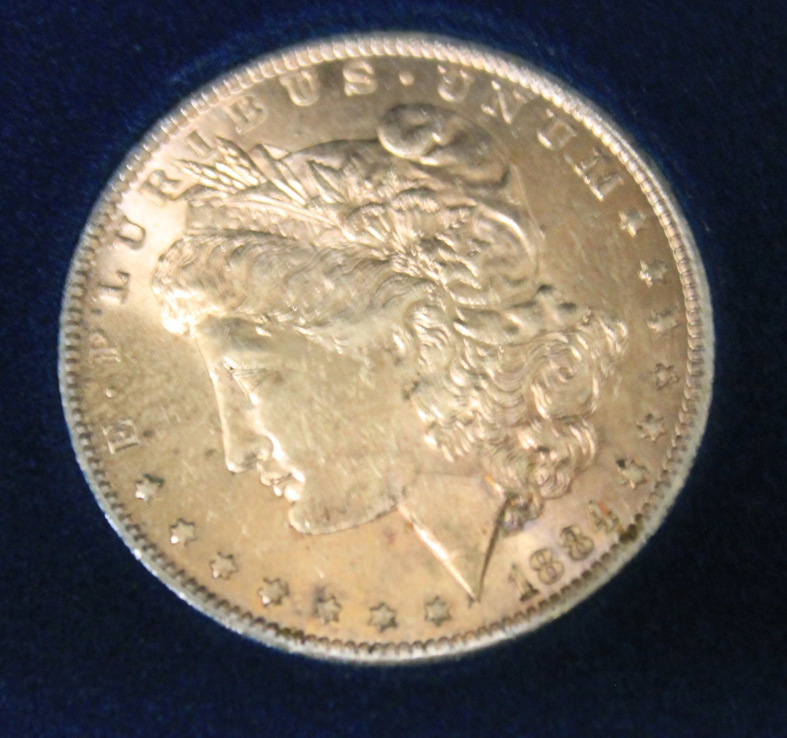 68 U.S MORGAN SILVER DOLLARS - . - 9