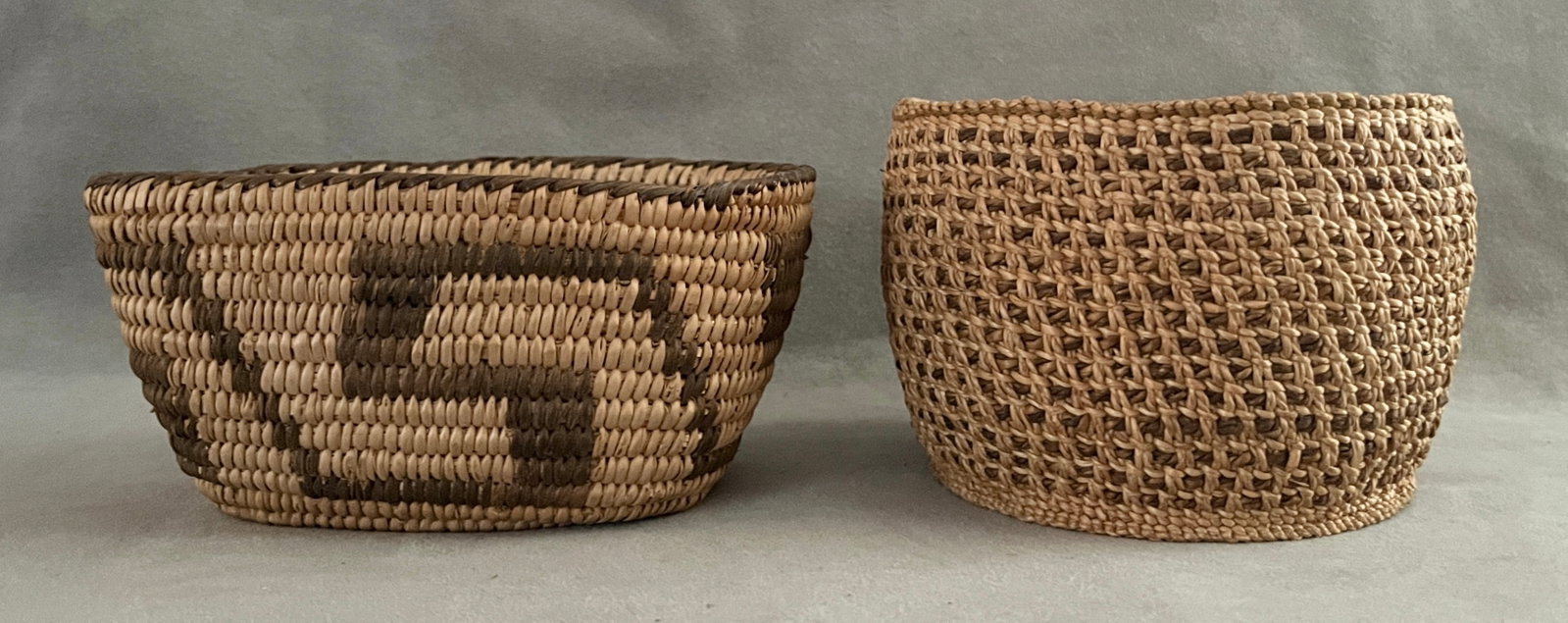 TWO SOUTHWESTERN NATIVE AMERICAN COILED BASKETS, ONE WITH BIRD MOTIF - Approx. height: 3.5 inches; (1 of 10)
