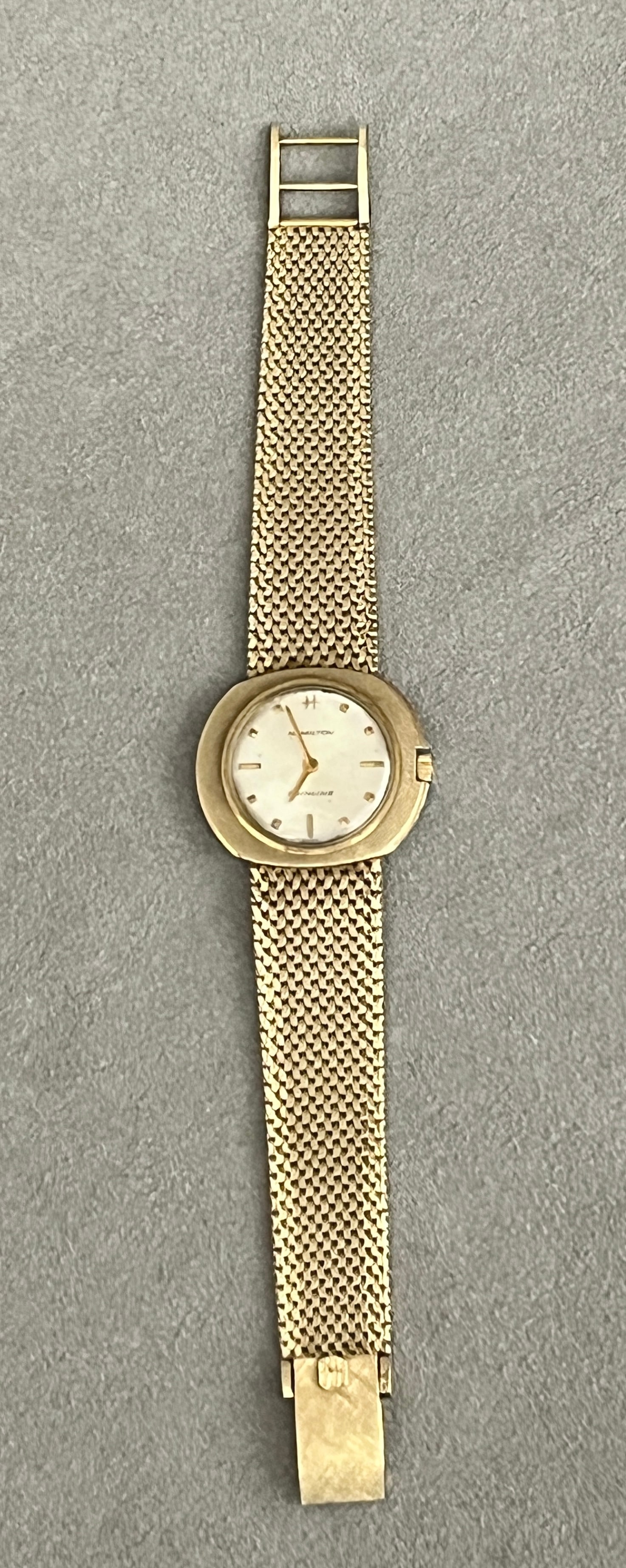 1960s LADY'S 14K YELLOW GOLD "THINLINE" WRISTWATCH BY HAMILTON - L: 7". Gross wt: 1 oz. 10 dwt.. (1 of 5)