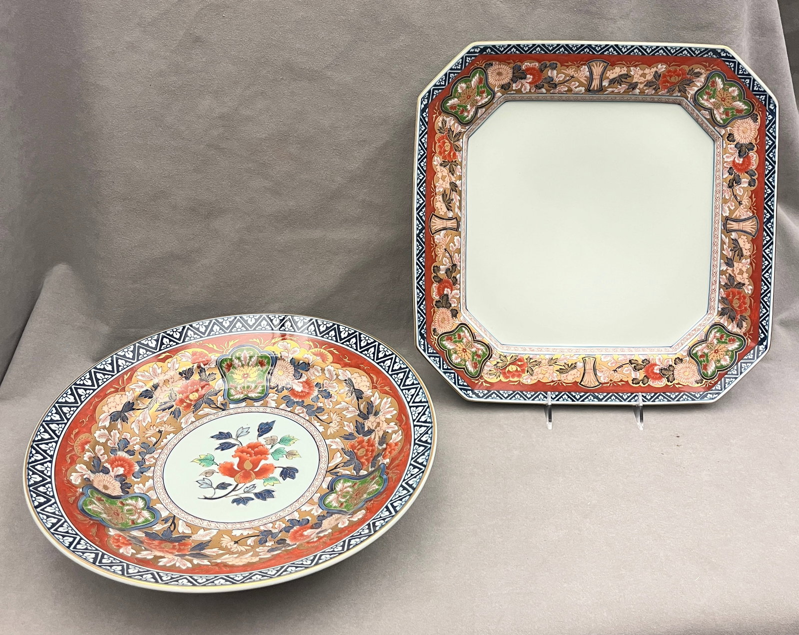 TWO JAPANESE ARITA IMARI PORCELAIN CHARGERS, KISHISEN, SHOWA PERIOD - . (1 of 10)