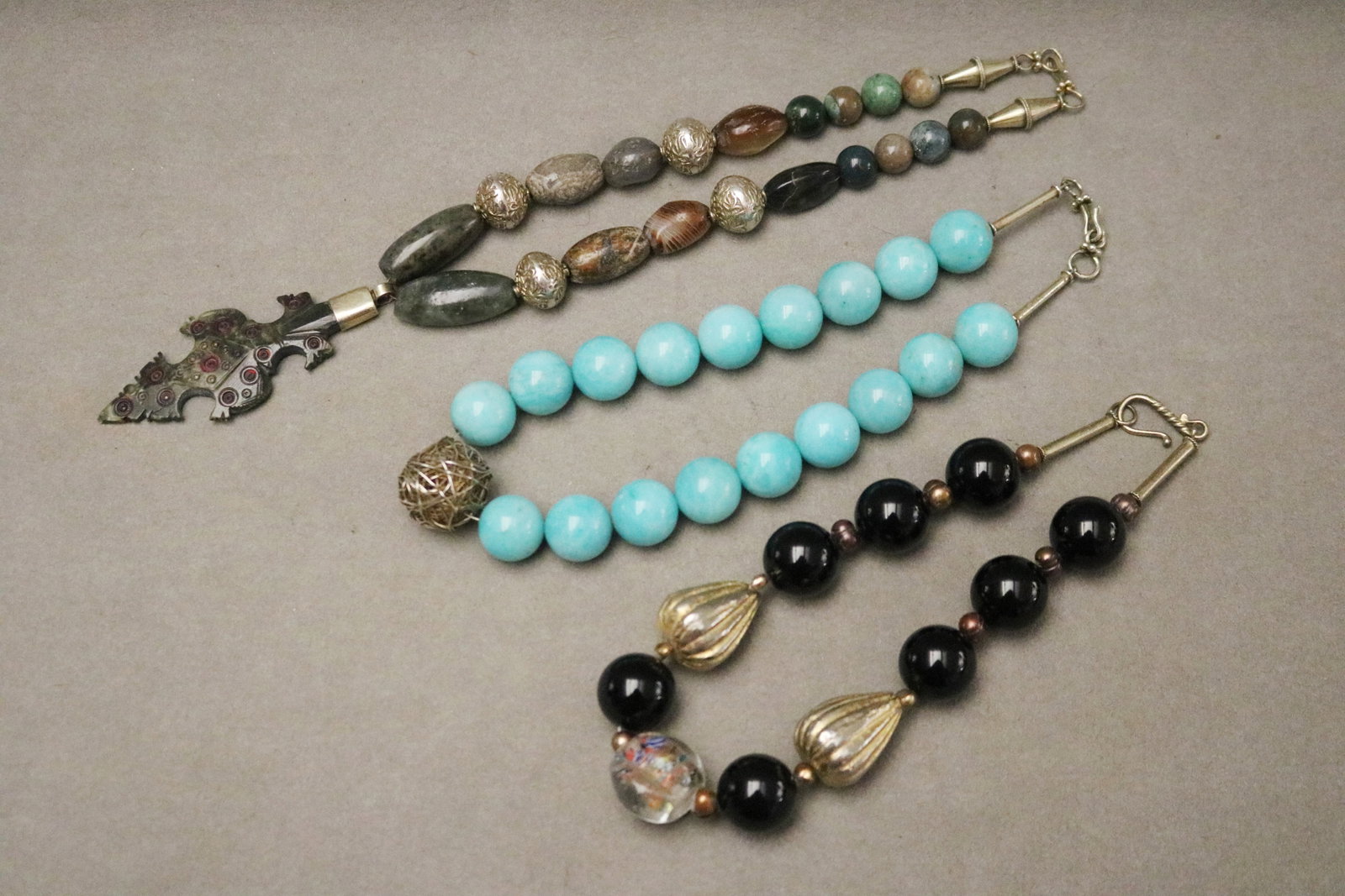 THREE CONTEMPORARY ARTISAN-CRAFTED NECKLACES BY ROSALEE COHEN DAVISON - L: app. 14 - 16 in. each.. (1 of 6)
