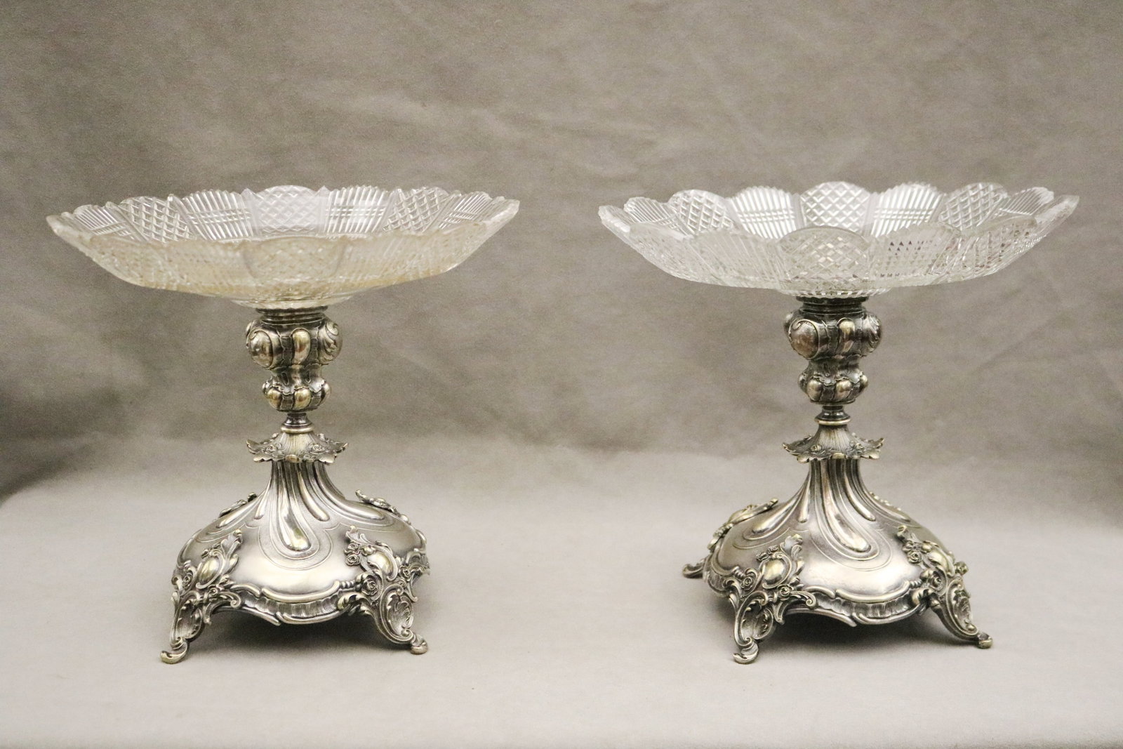 PAIR CUT COLORLESS CRYSTLA TAZZAS WITH SILVER-PLATED BASES 19th century - H: 10 in.. (1 of 4)