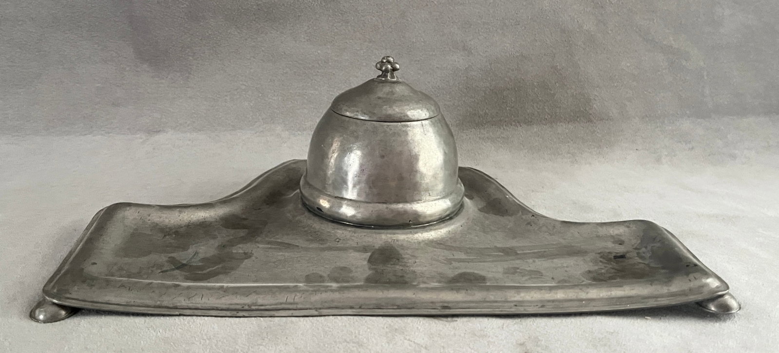 DANISH ART NOUVEAU HAND-CRAFTED PWETER STANDISH WITH LIFT-COVER - 12 1/4 in. x 7 1/2 in.. (1 of 9)