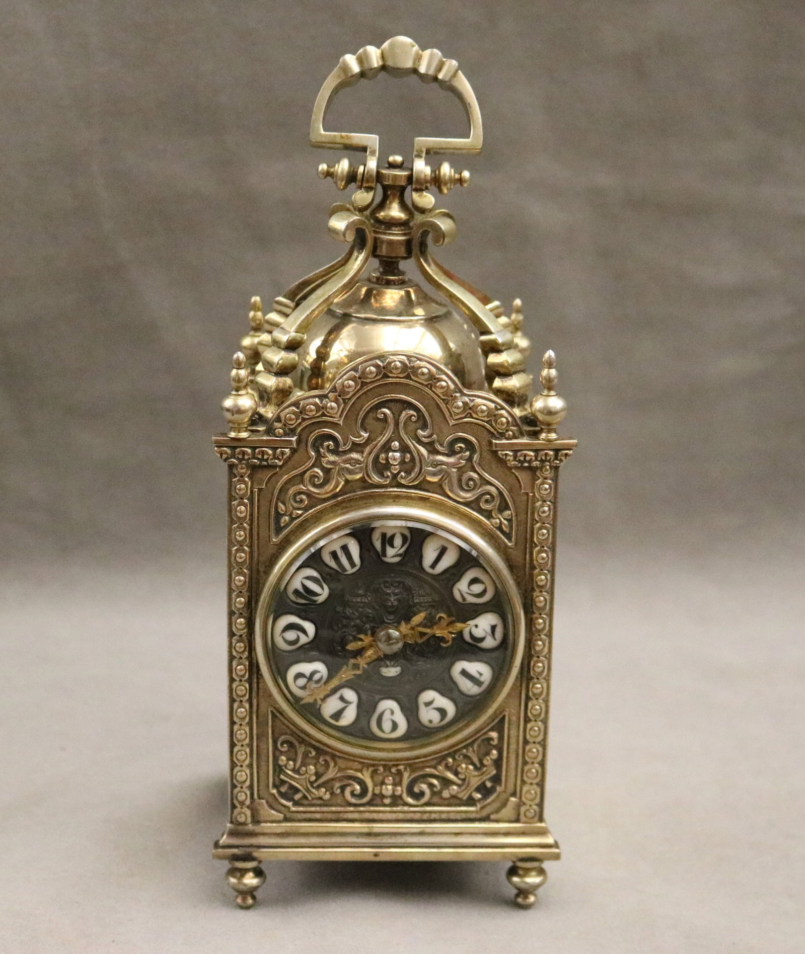 RENAISSANCE STYLE SILVER-PLATE AND BRASS CARRIAGE CLOCK - H: 10 1/4 in.. (1 of 7)