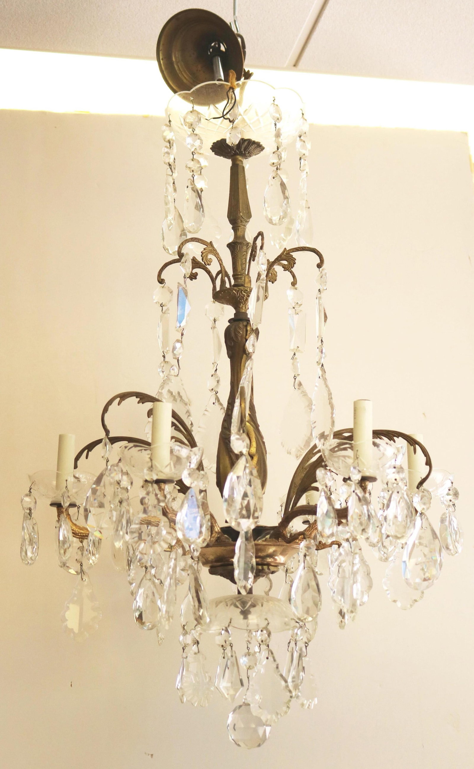 BRASS AND CUT CRYSTAL CHANDELIER SIX-LIGHT CHANDELIER early 20th century - H: 35 in. Spread, W: 20 (1 of 7)