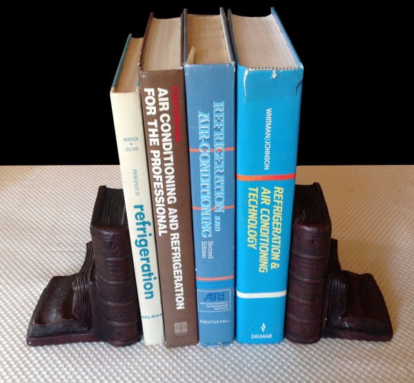 Lot of 4 Air Conditioning & Refrigeration Manuals -HVAC: Lot of 4 vintage HVAC technical and learning books as follows: PRINCIPLES OF REFRIGERATION by R. Warren Marsh & C. Thomas Olivo (1960, 1st edition); AIR CONDITIONING AND REFRIGERATION FOR THE PROFESSI