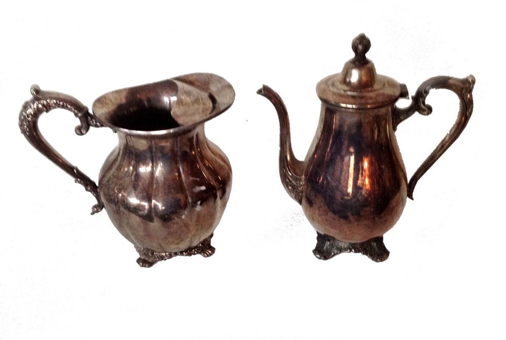 Lot/2 Serving Pitchers Wm Rogers (1 of 3)