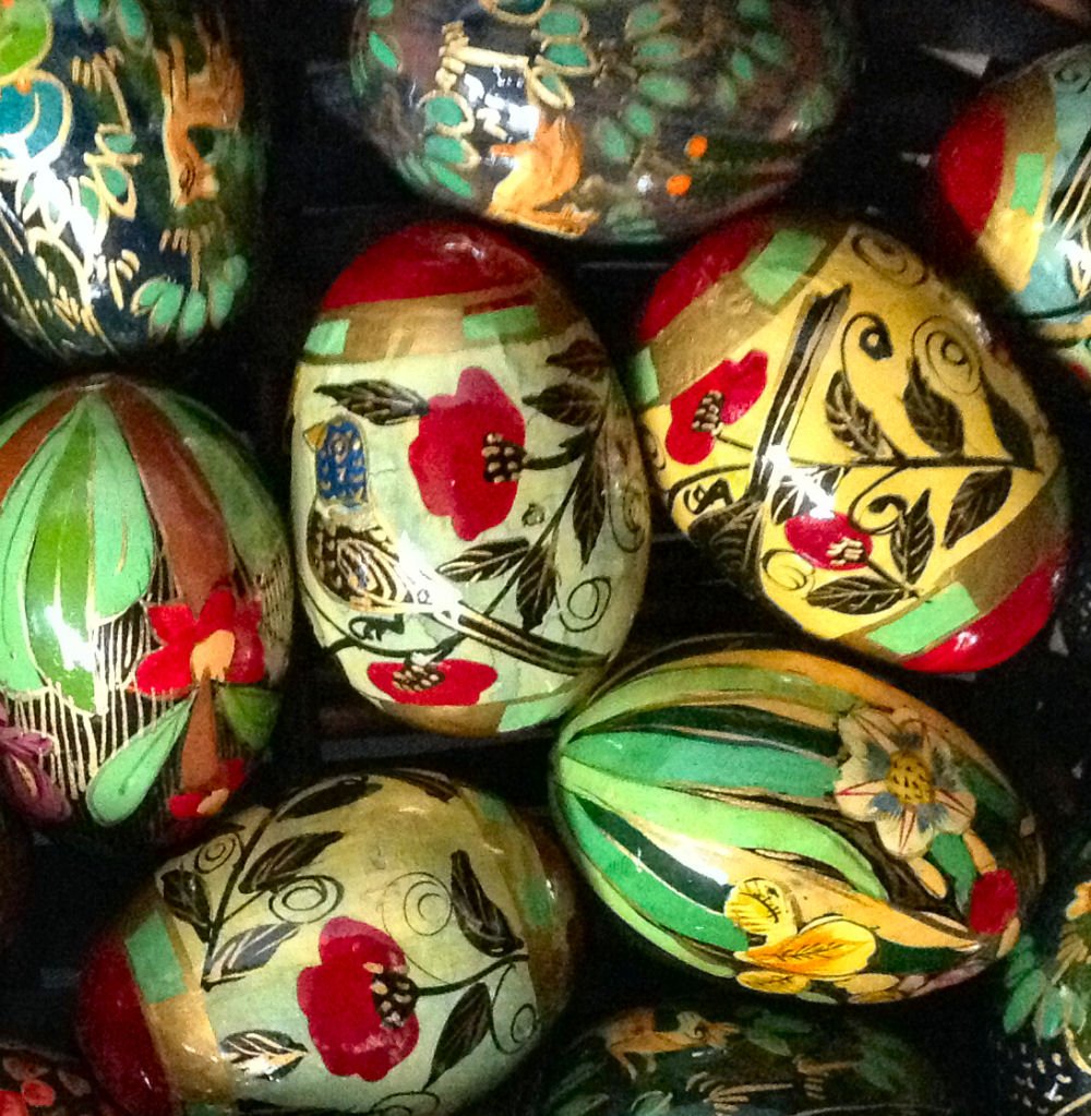 Lot/18 Pysanky Handpainted Wooden Eggs (1 of 3)