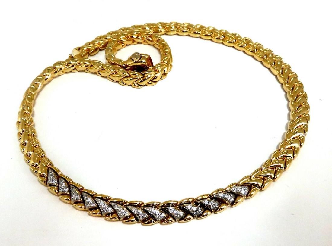 Chimento Natural .80ct Diamonds Wreath Linked Necklace: Authentic Italian Designer: Maison Chimento .80ct. Natural diamonds Wreath Link necklace.Diamond Rounds & Full cutsF-G colors Vs-1 Vs-2 clarity. 18kt white gold 43.3 grams.18 Inches Excellent made lin