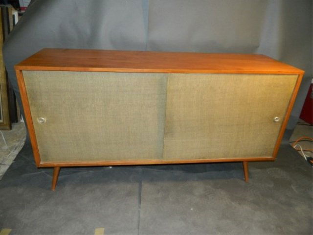 Paul McCobb Credenza: Planner Group. Size : 34.5" H x 60" W x 18" D