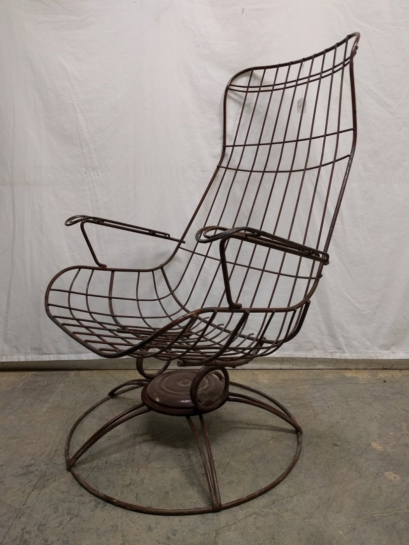 Vintage Homecrest iron swivel rocker: good condition 41 1/4" T x 28 1/4" W