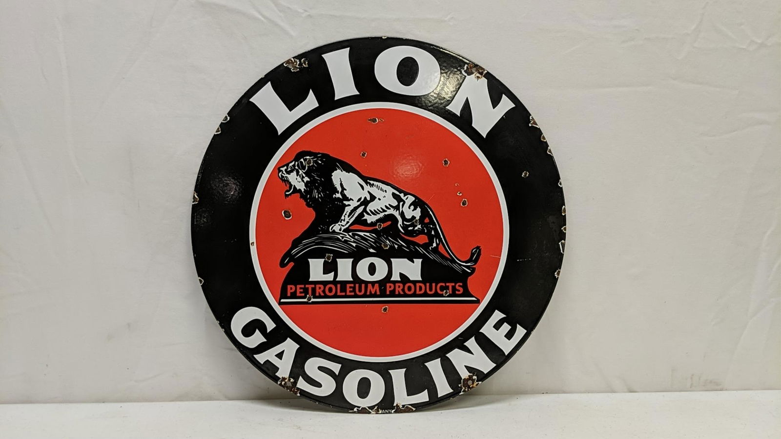 Porcelain Lions Gasoline Single sided sign (1 of 5)
