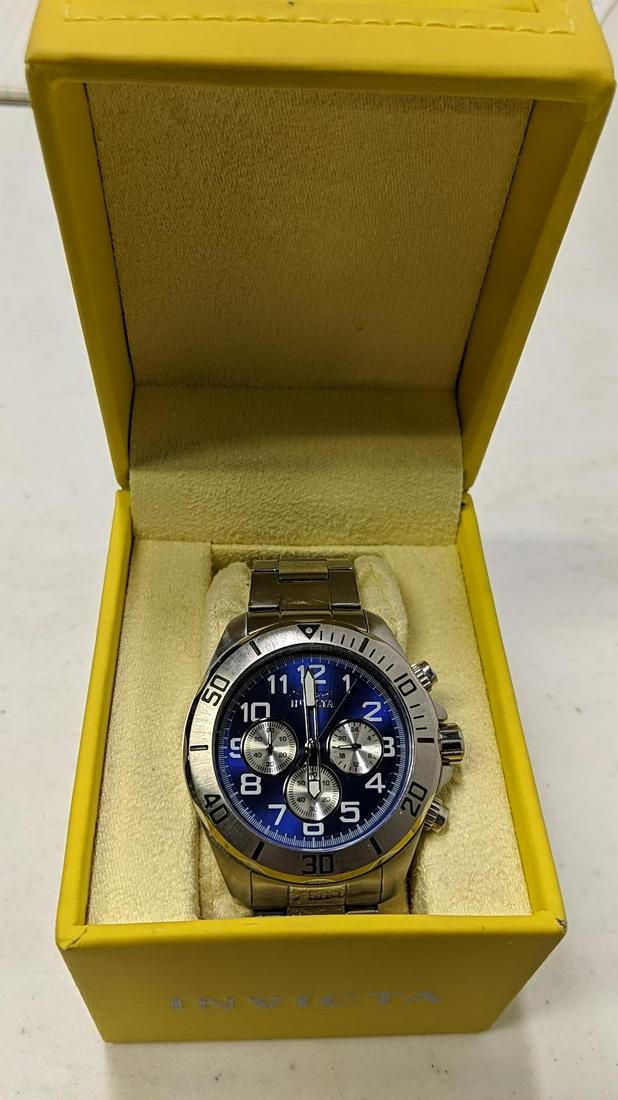Invicta Pro Diver Chromograph watch (1 of 2)