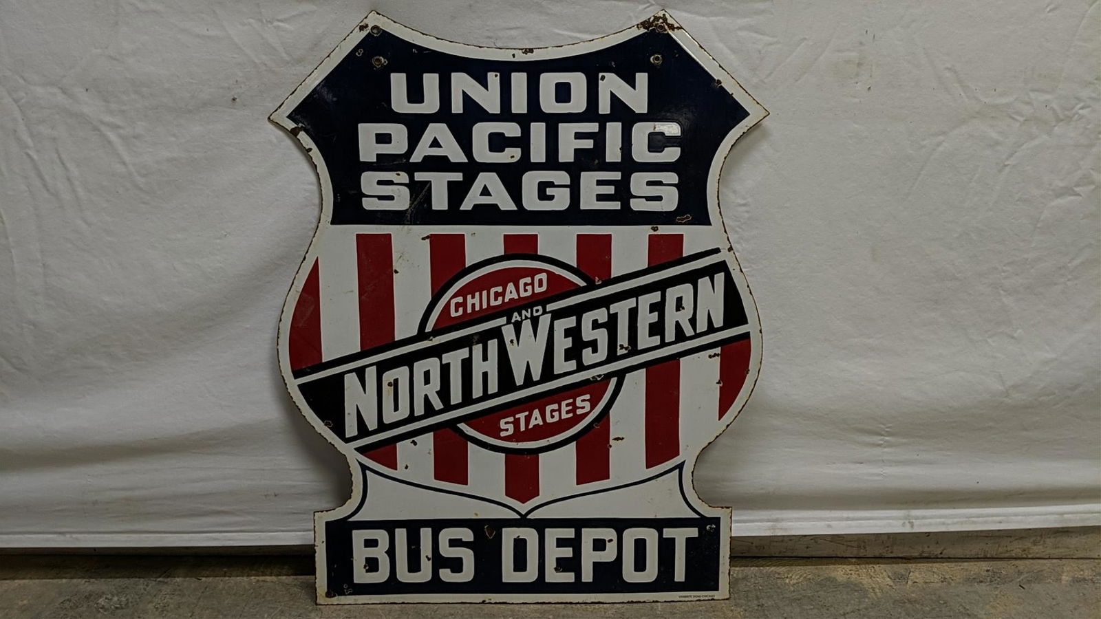 Union Pacific Bus Depot Porcelain sign (1 of 5)