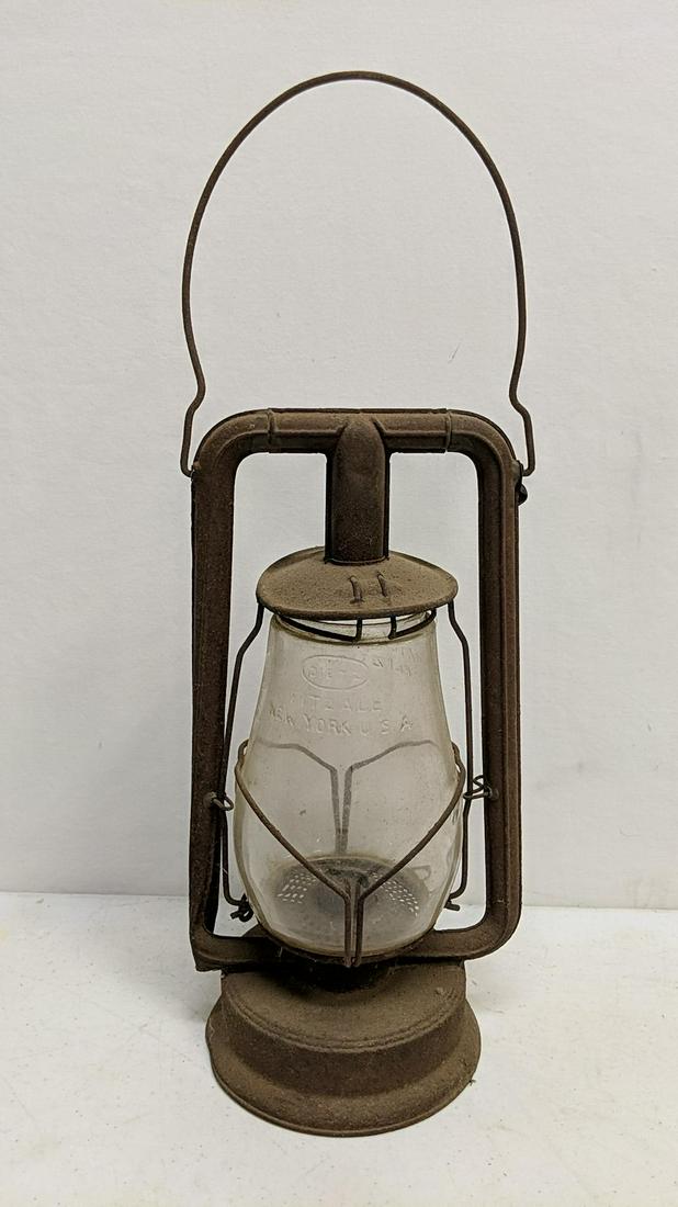 Dietz Barn Lantern (1 of 3)