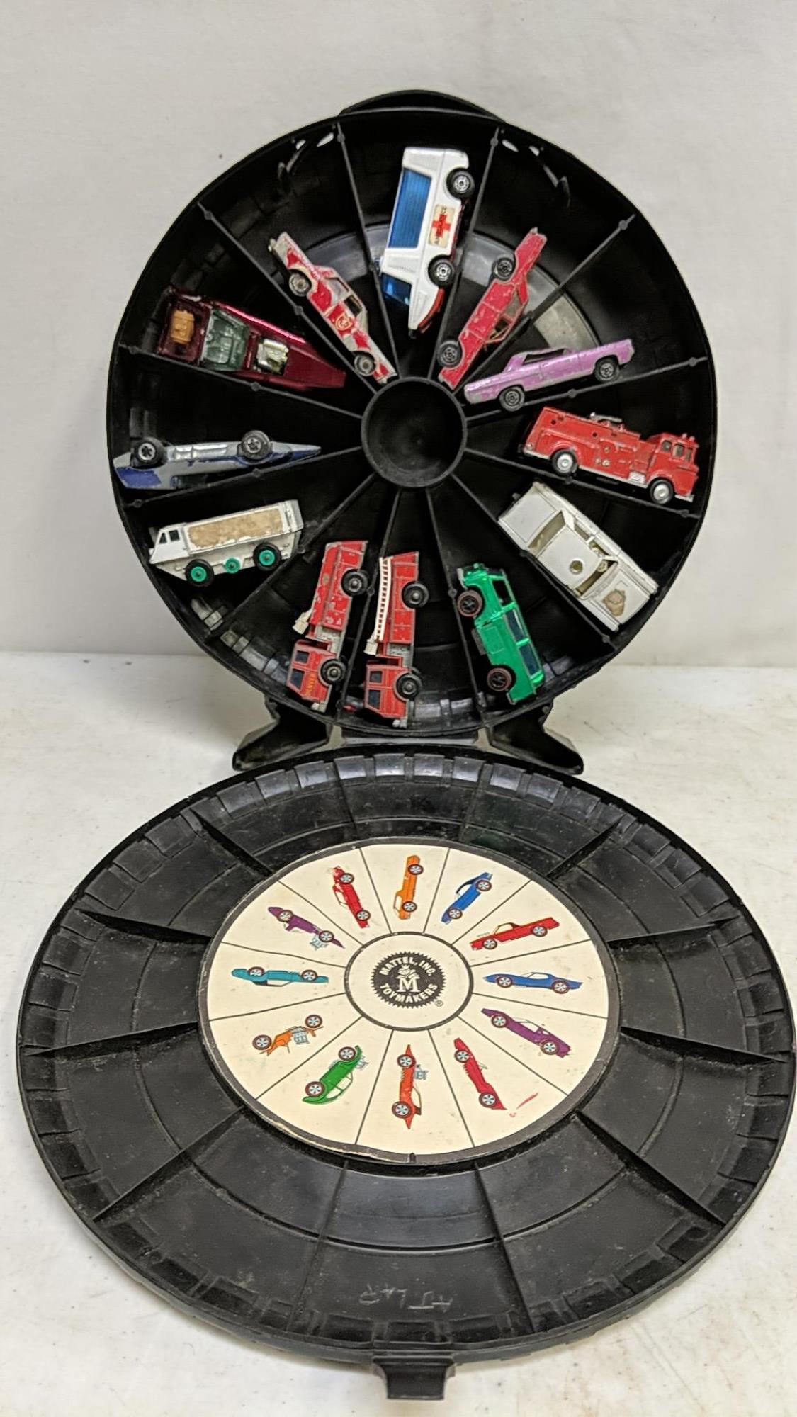 Hotwheels Rally Case by Mattel: used condition includes 12 assorted cars