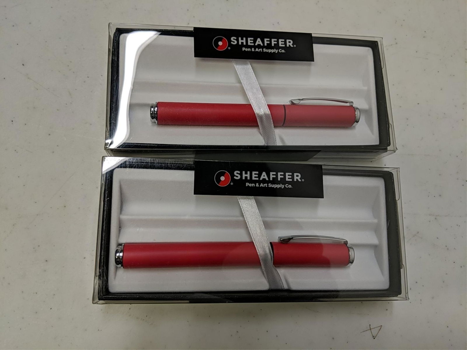 2 Vintage Sheaffers fountain pens (1 of 1)